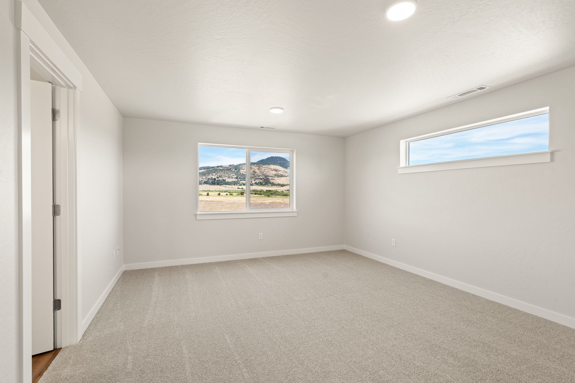 3670-luchu-st-medford-or-97504-lot-92-15