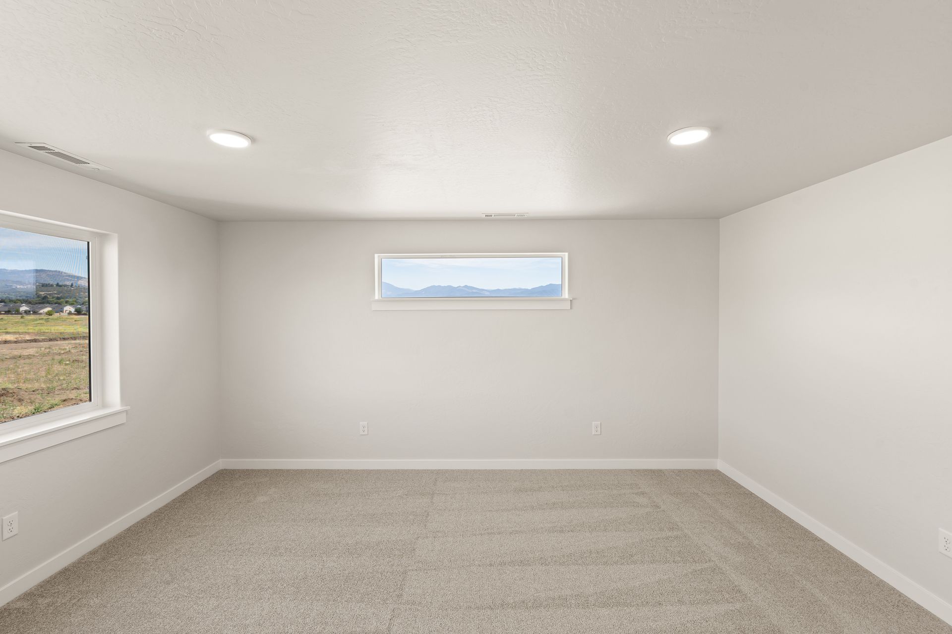 3670-luchu-st-medford-or-97504-lot-92-16