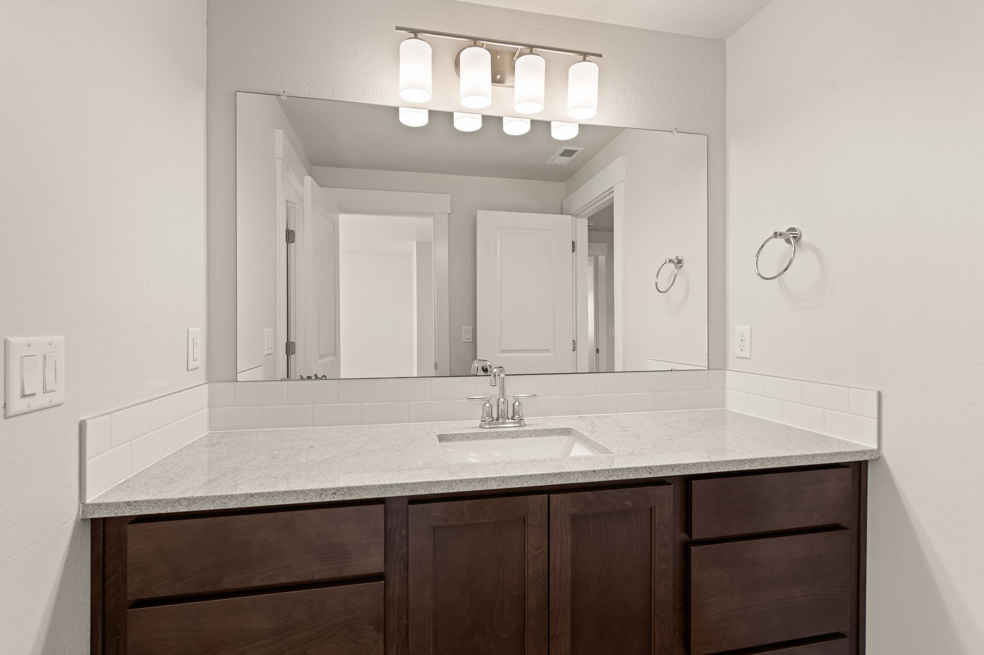3670-luchu-st-medford-or-97504-lot-92-22