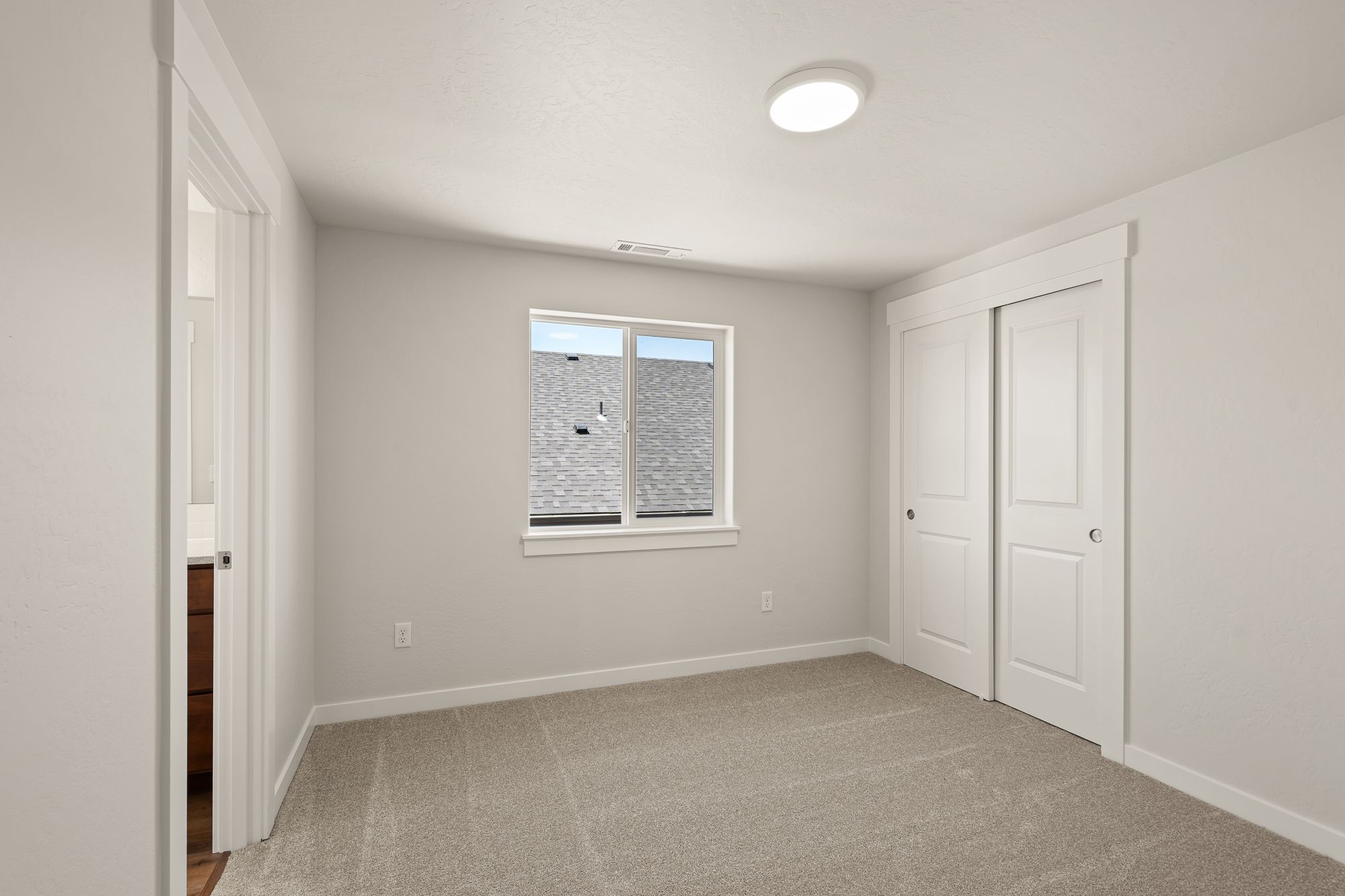 3670-luchu-st-medford-or-97504-lot-92-24