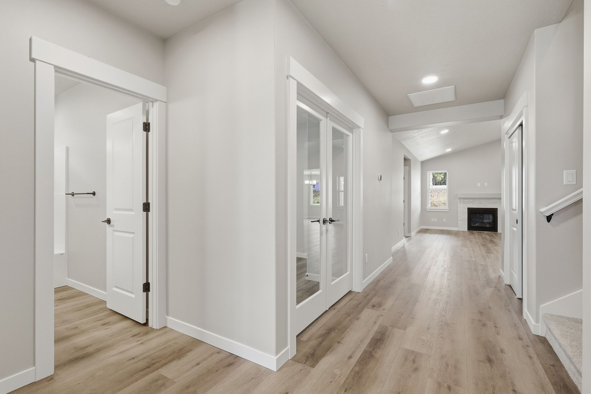 4_1517 w 67th ave