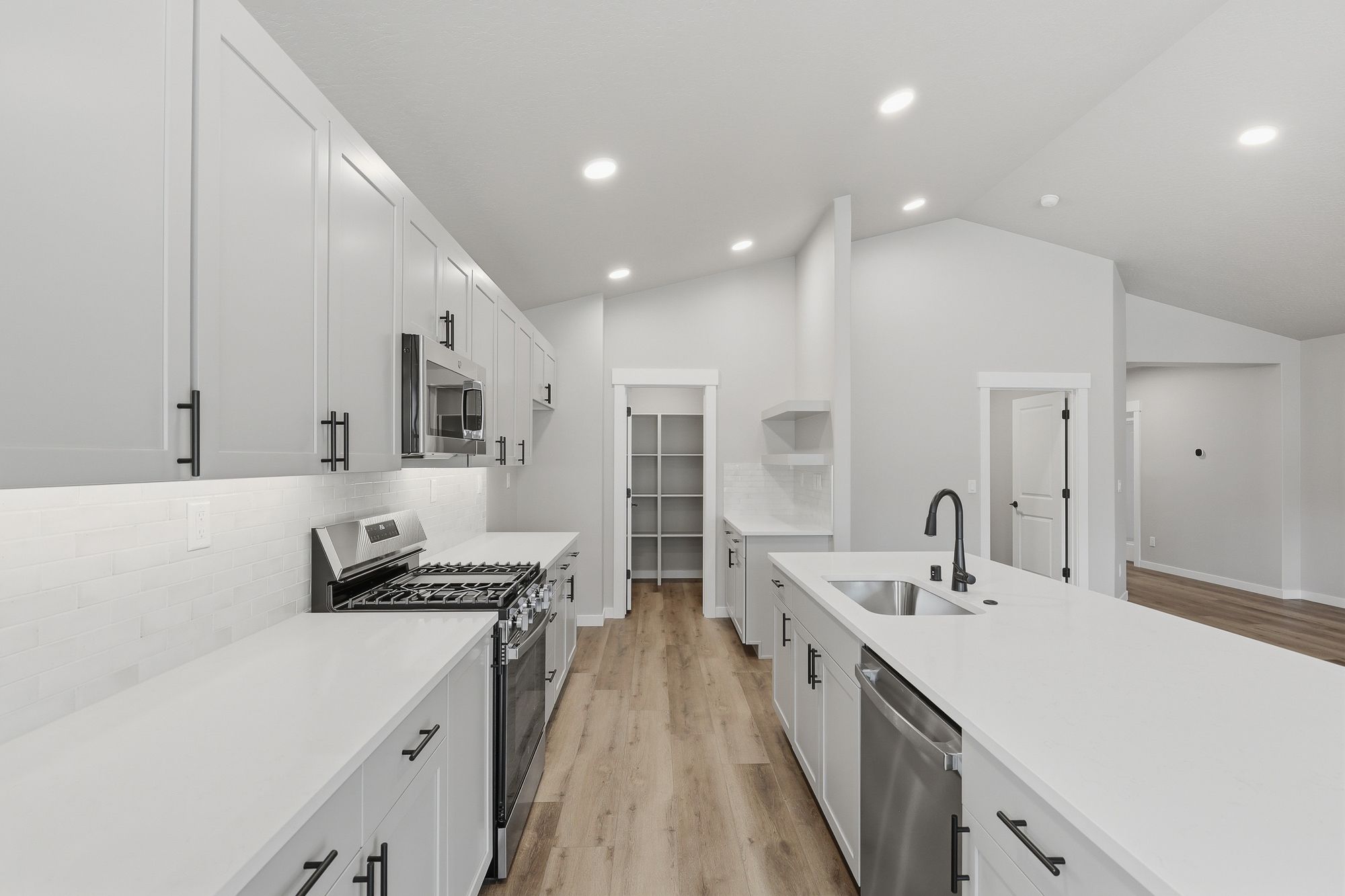 9_1517 w 67th ave