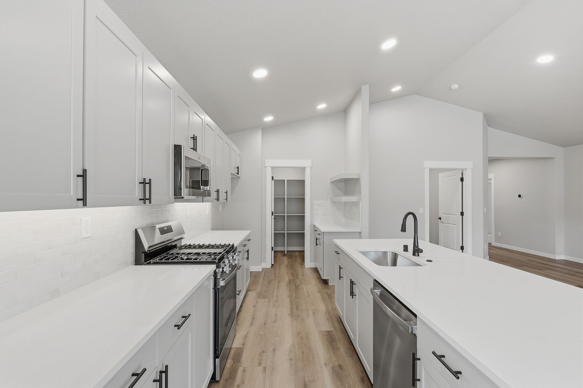9_1517 w 67th ave