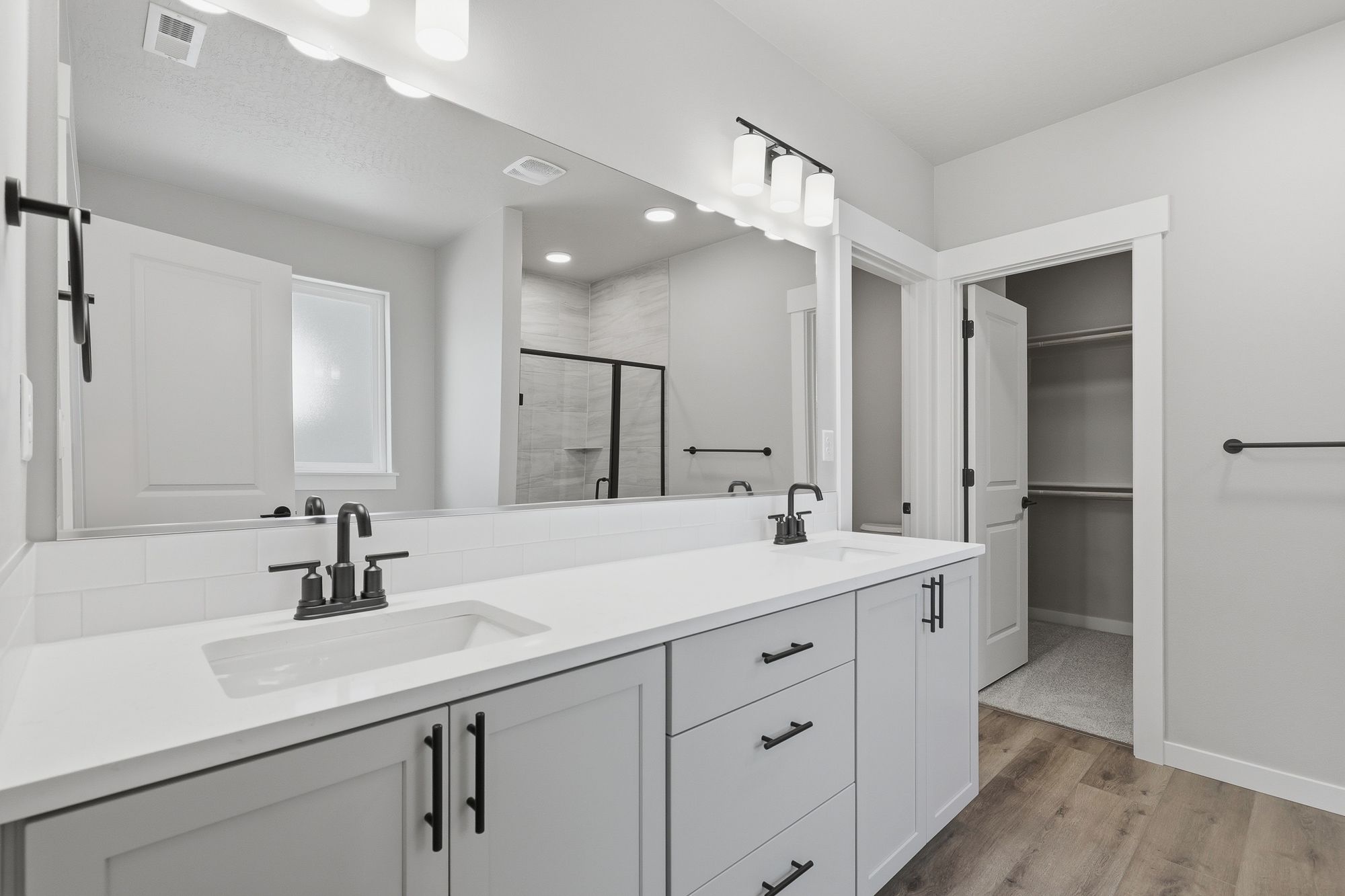 14_1517 w 67th ave