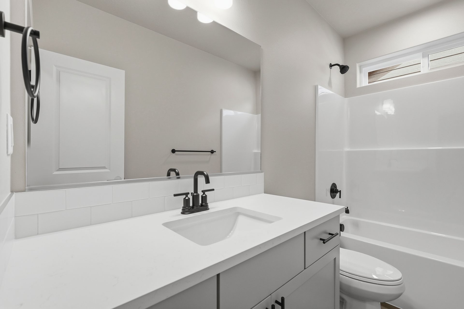 24_1517 w 67th ave