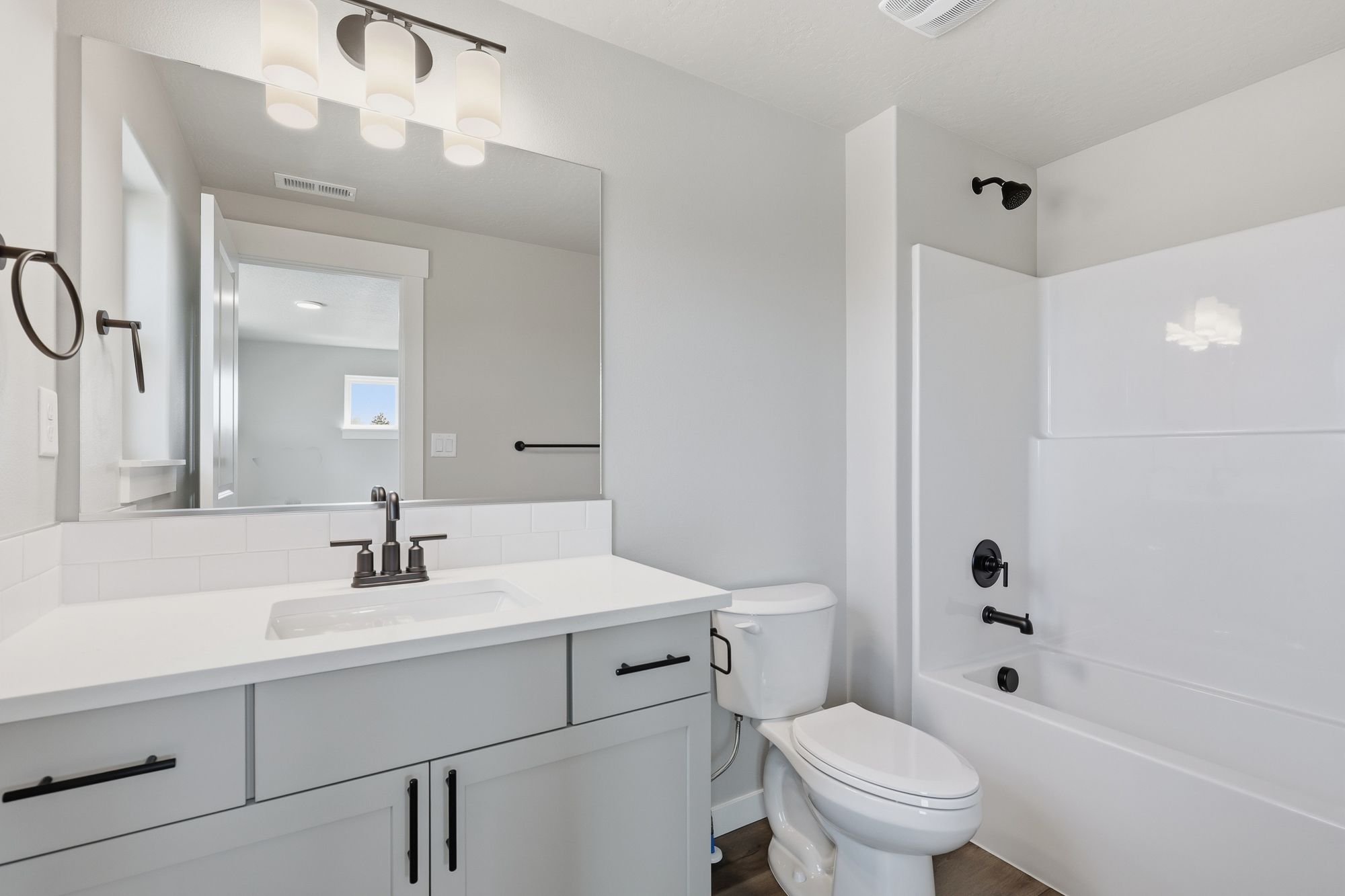25_1517 w 67th ave