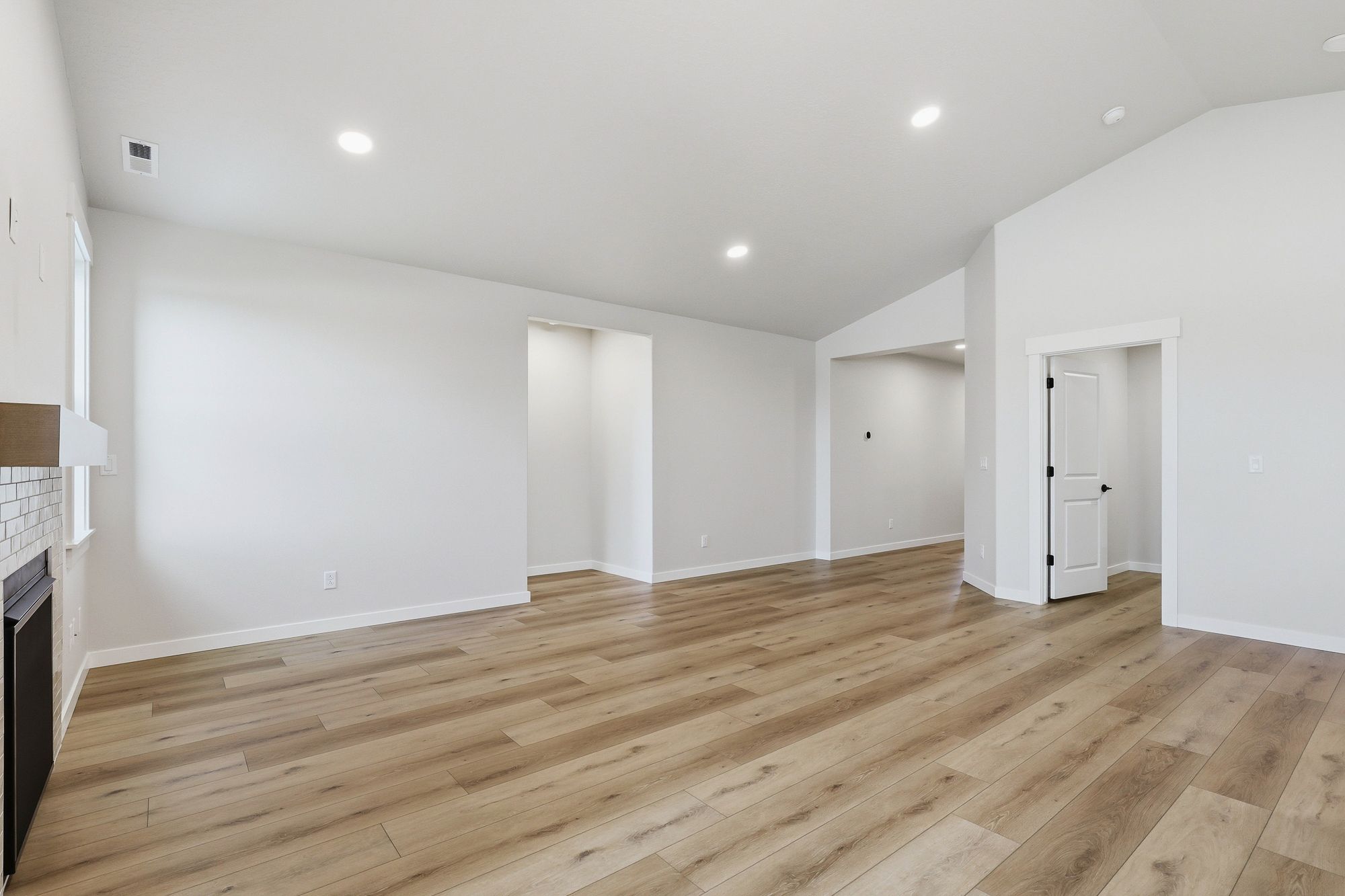 6_1536 w 67th ave