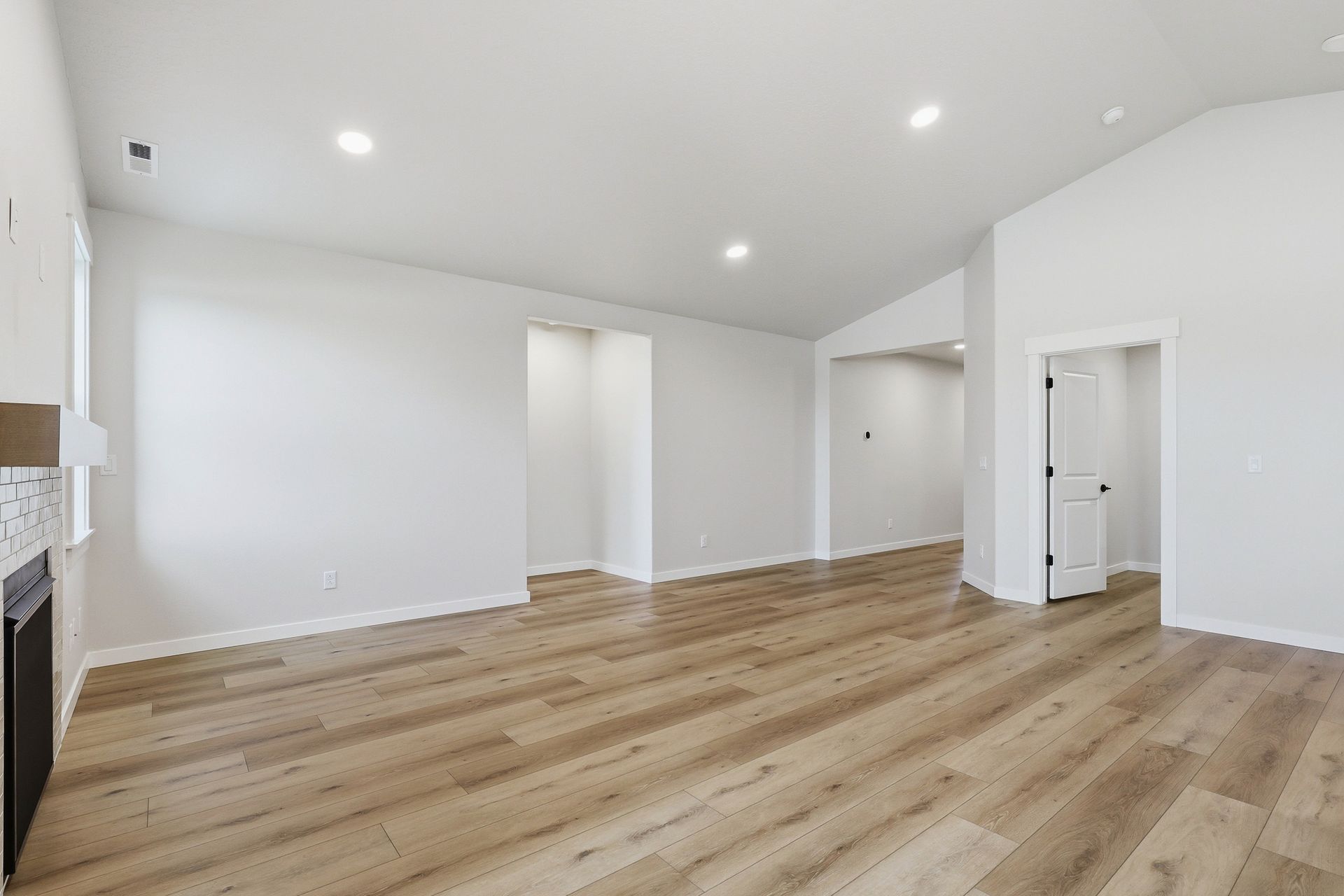 6_1536 w 67th ave
