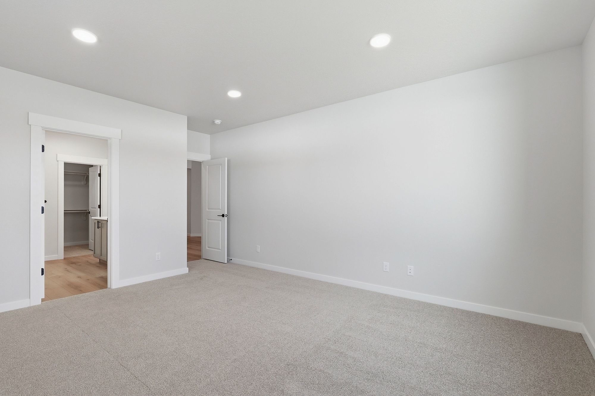 15_1536 w 67th ave