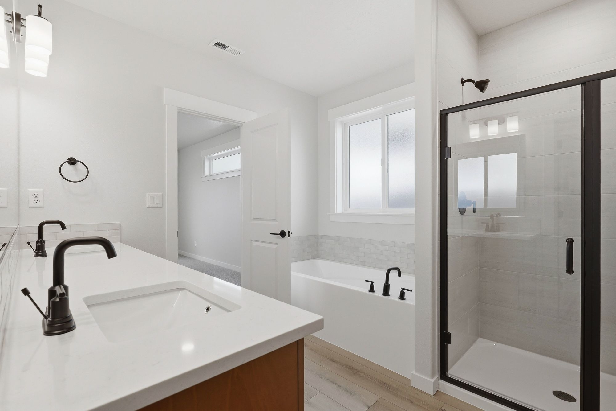 17_1536 w 67th ave