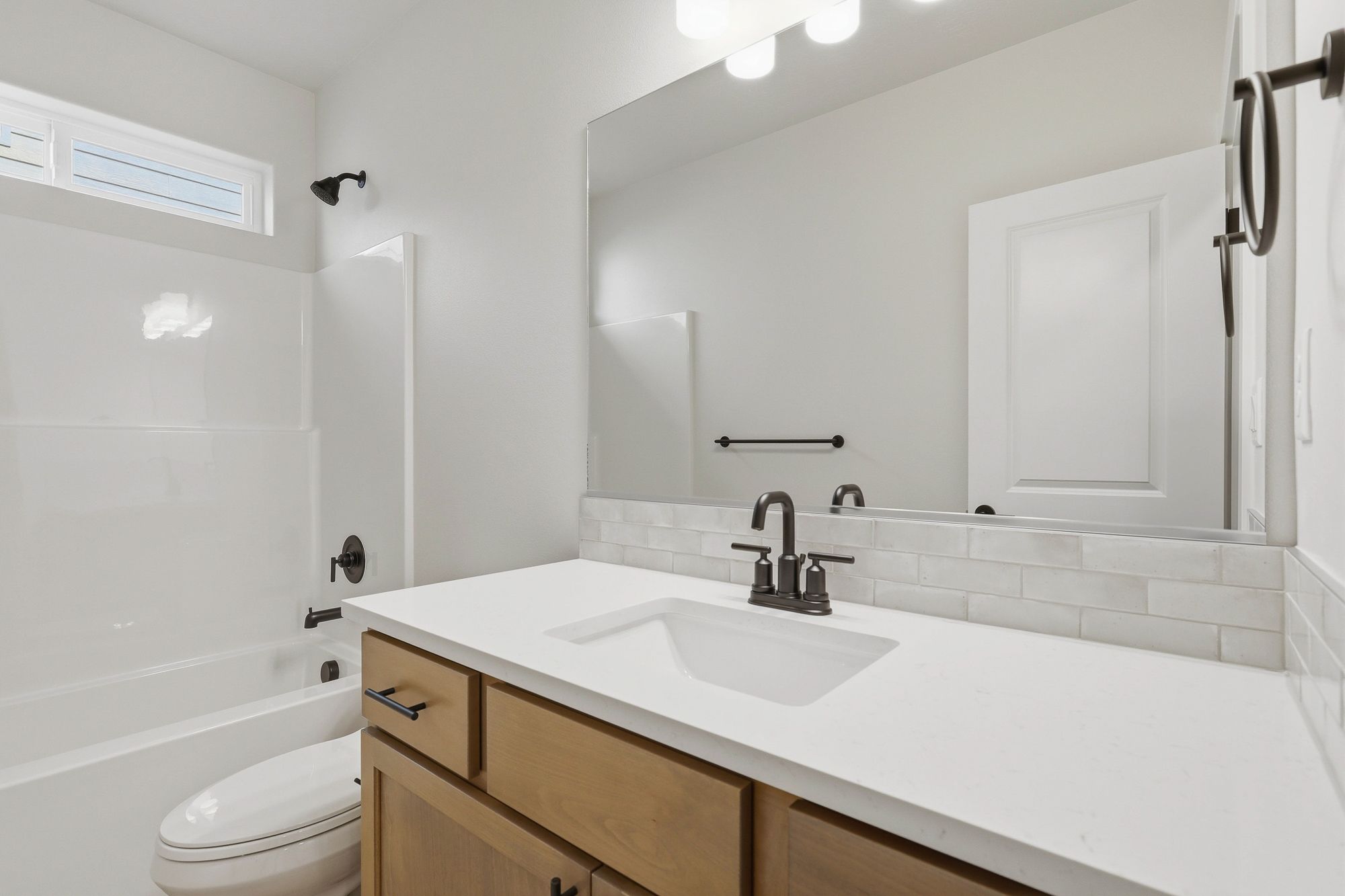 21_1536 w 67th ave