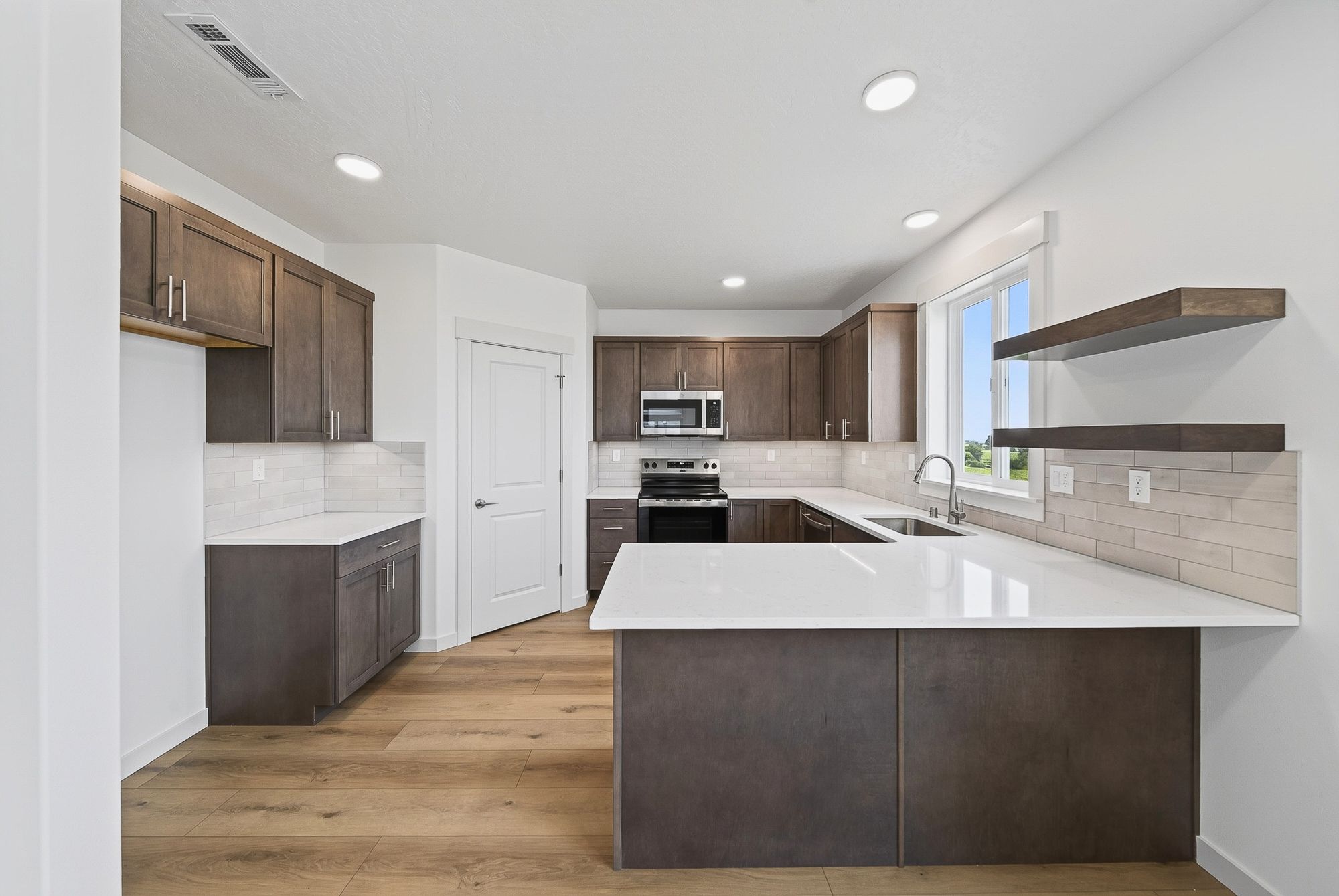 1601 SW Kelandren-12