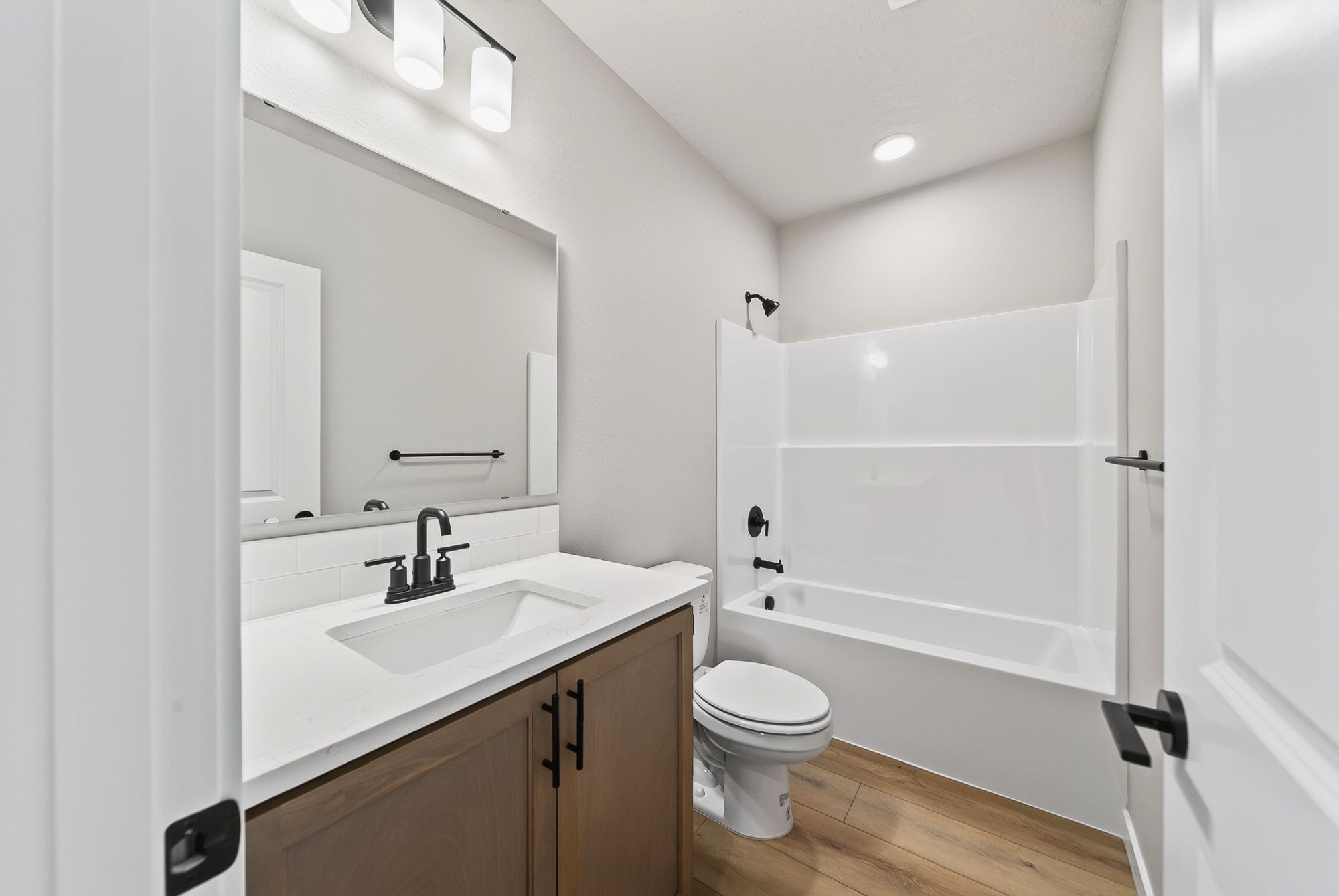 7160 W 24th Ave-35