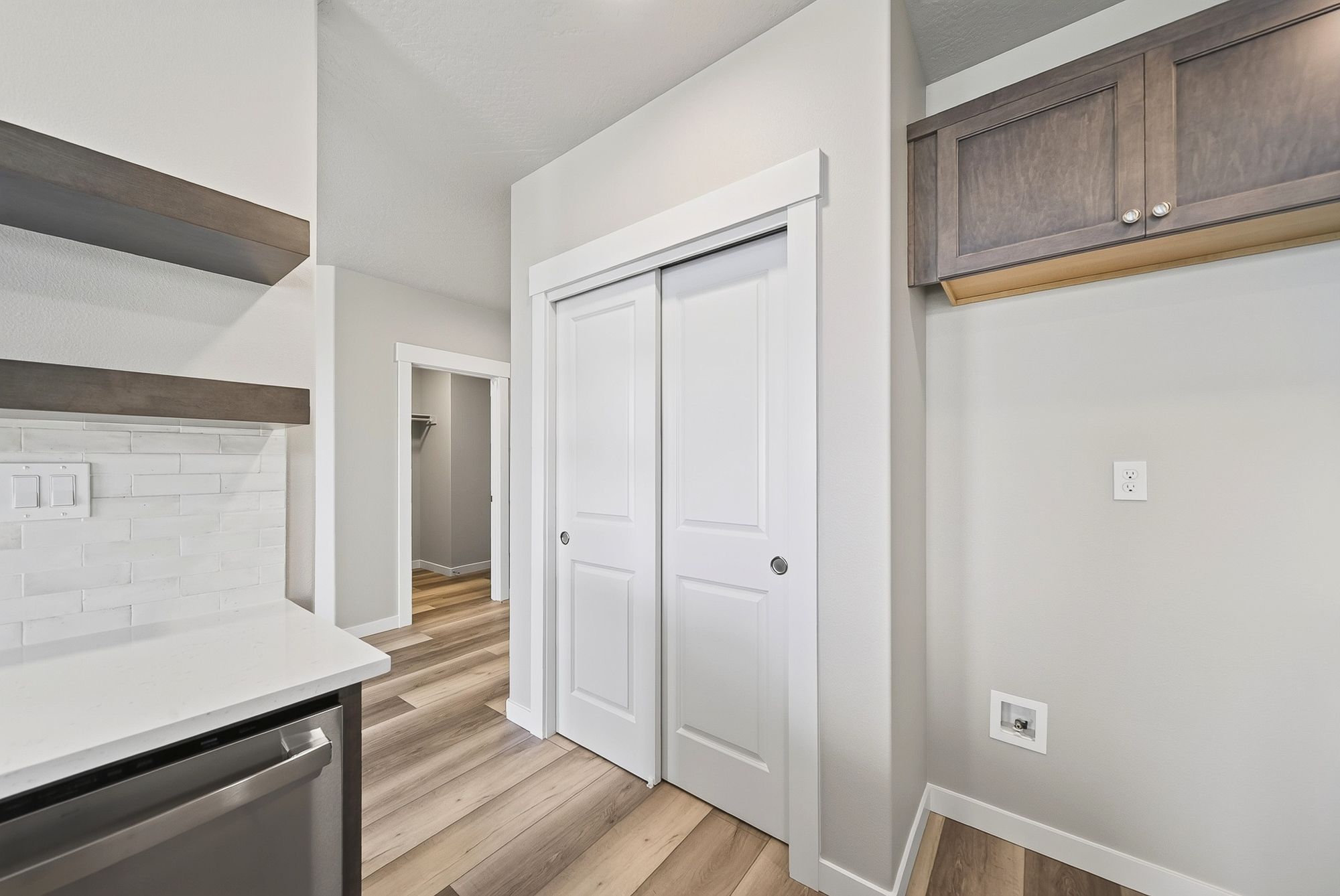 7142 W 24th Ave-12