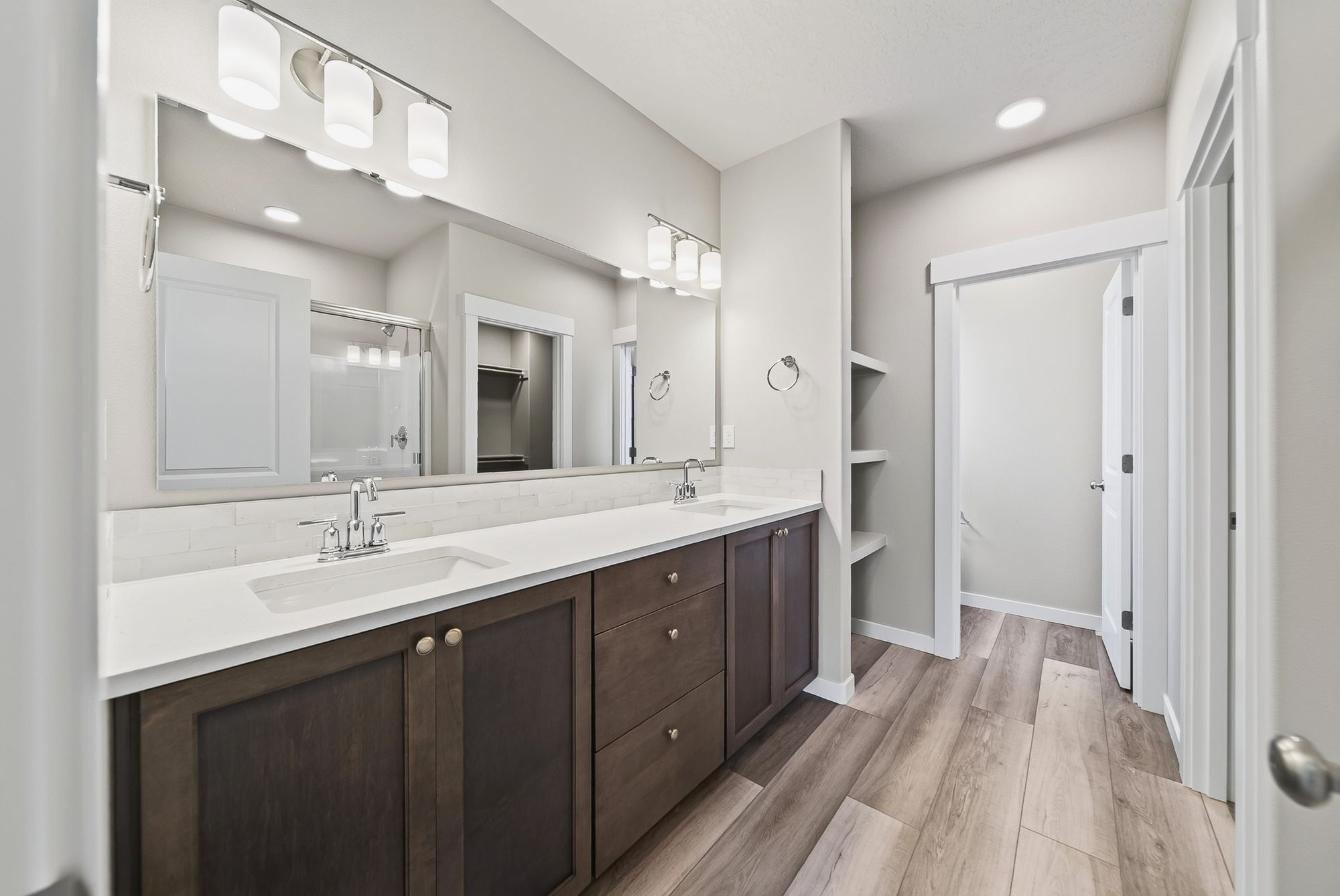 7142 W 24th Ave-35