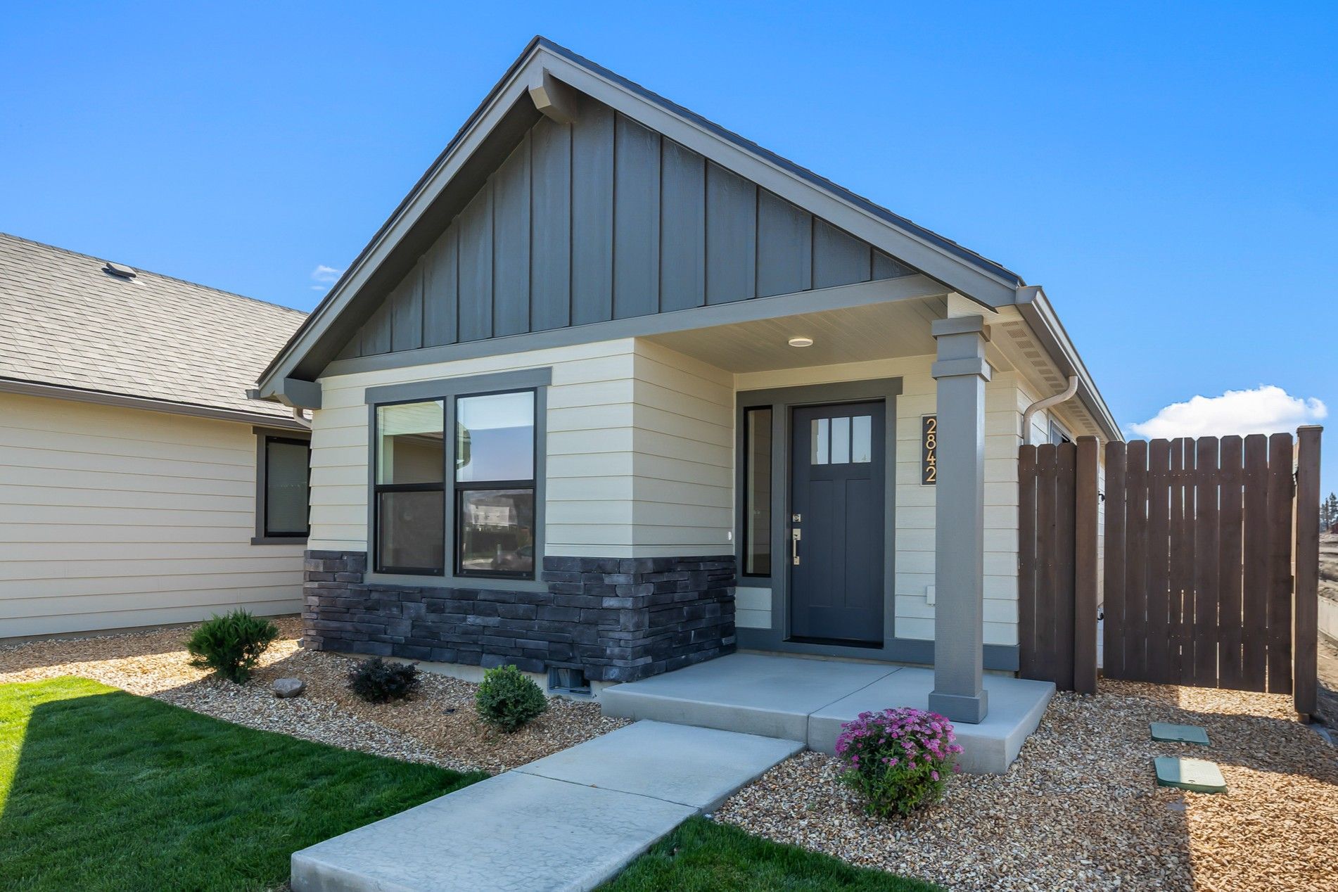 The Alder Townhome - Hearthstone at Redmond Ranch: Redmond, Oregon - Hayden Homes, Inc.