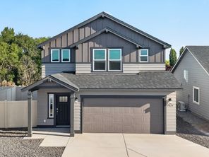 2024 N Oak Rd (The Middleton)