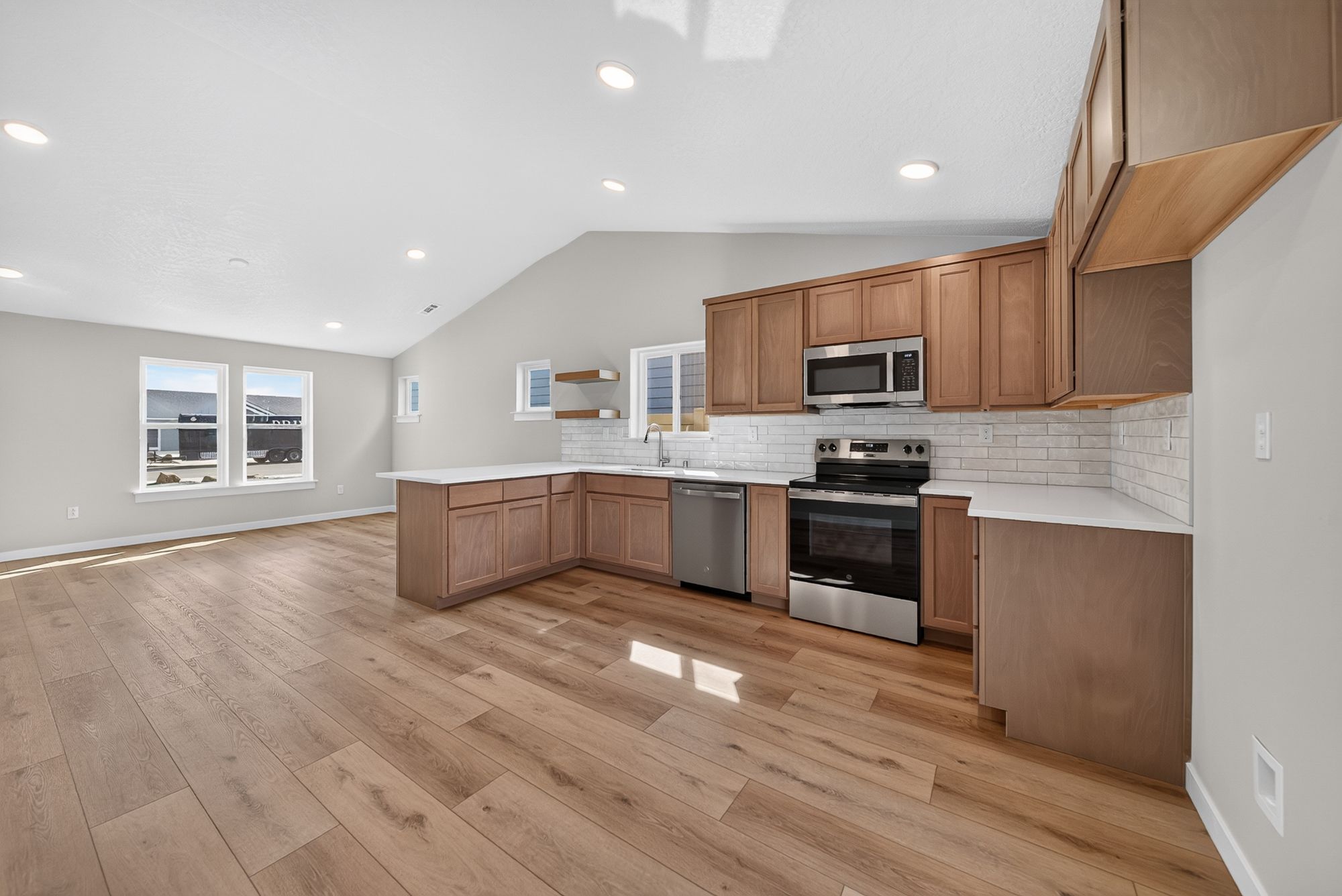 6608 Desert Ridge-2