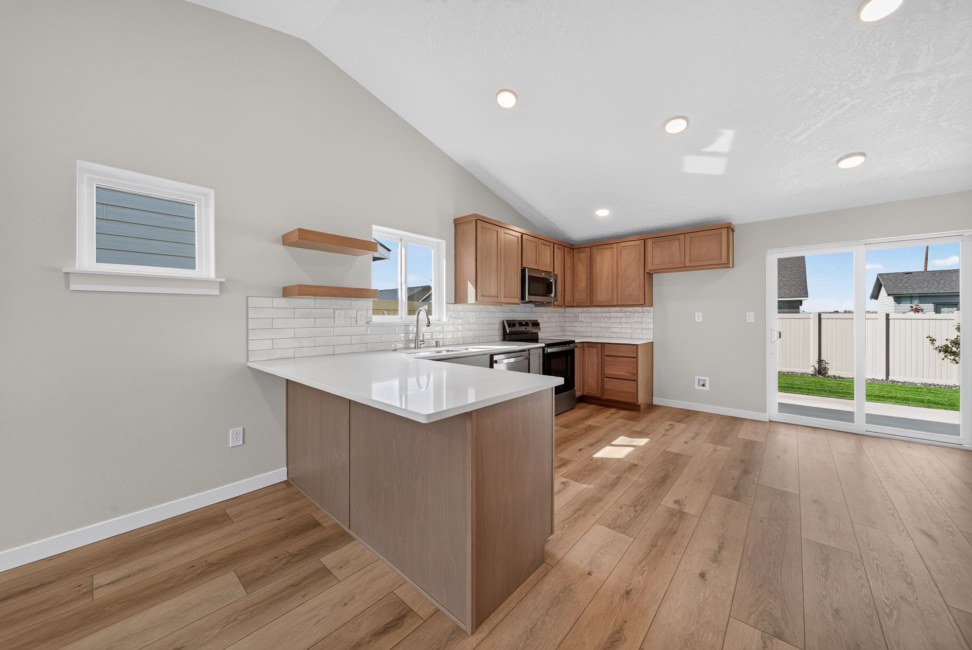6608 Desert Ridge-4