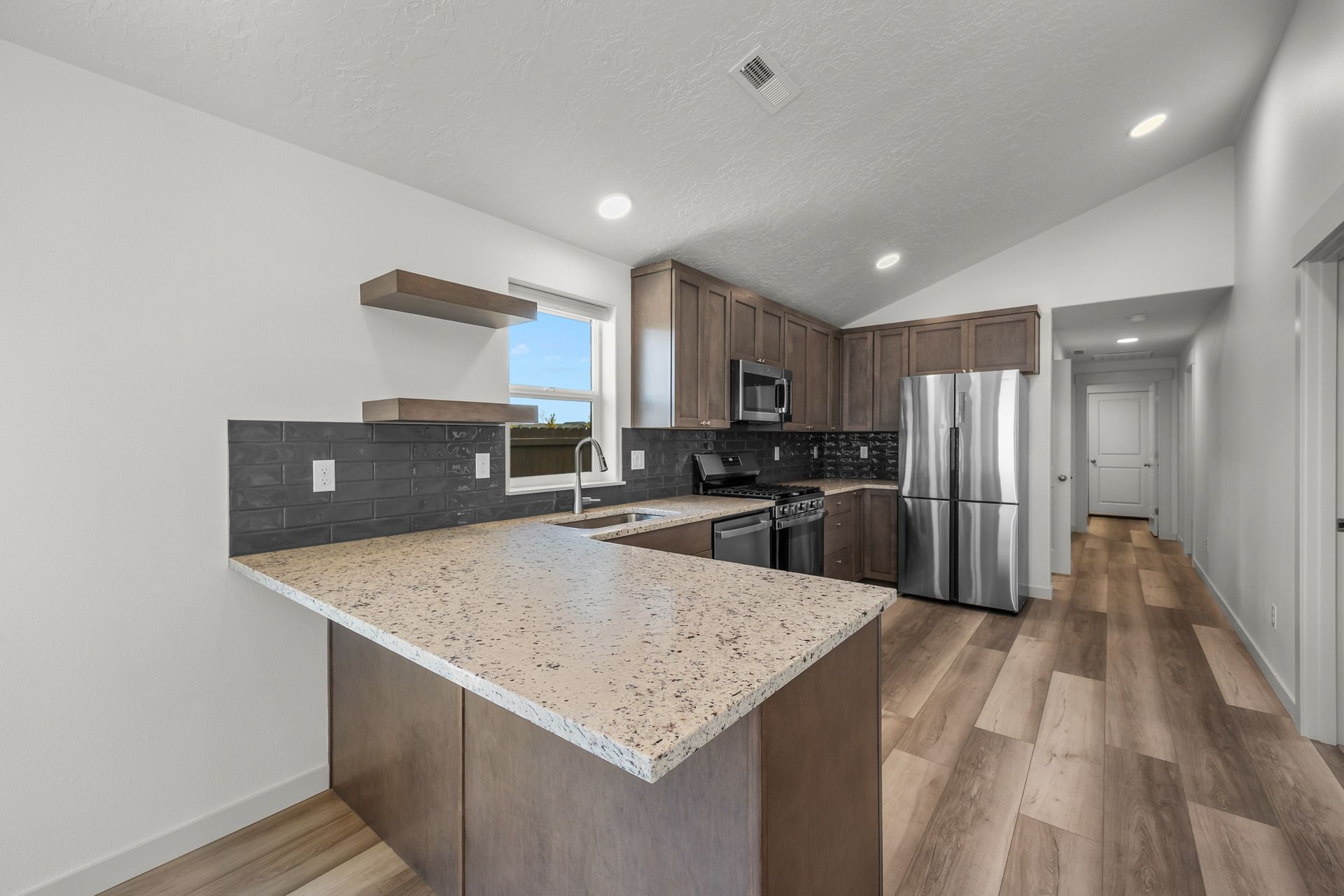 2026_10_10_2822_nw_sterling_ave_rdm-8