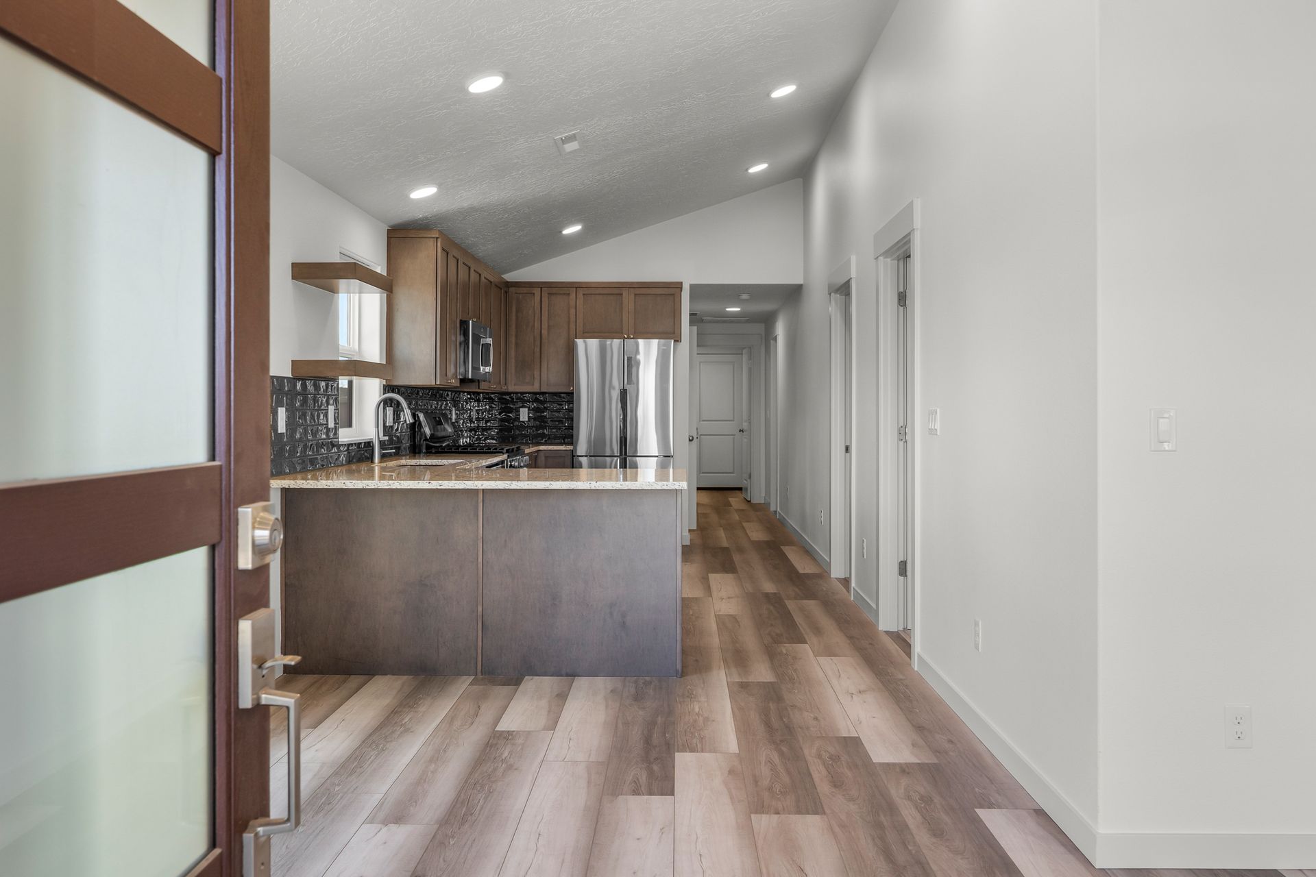 2026_10_10_2822_nw_sterling_ave_rdm-5
