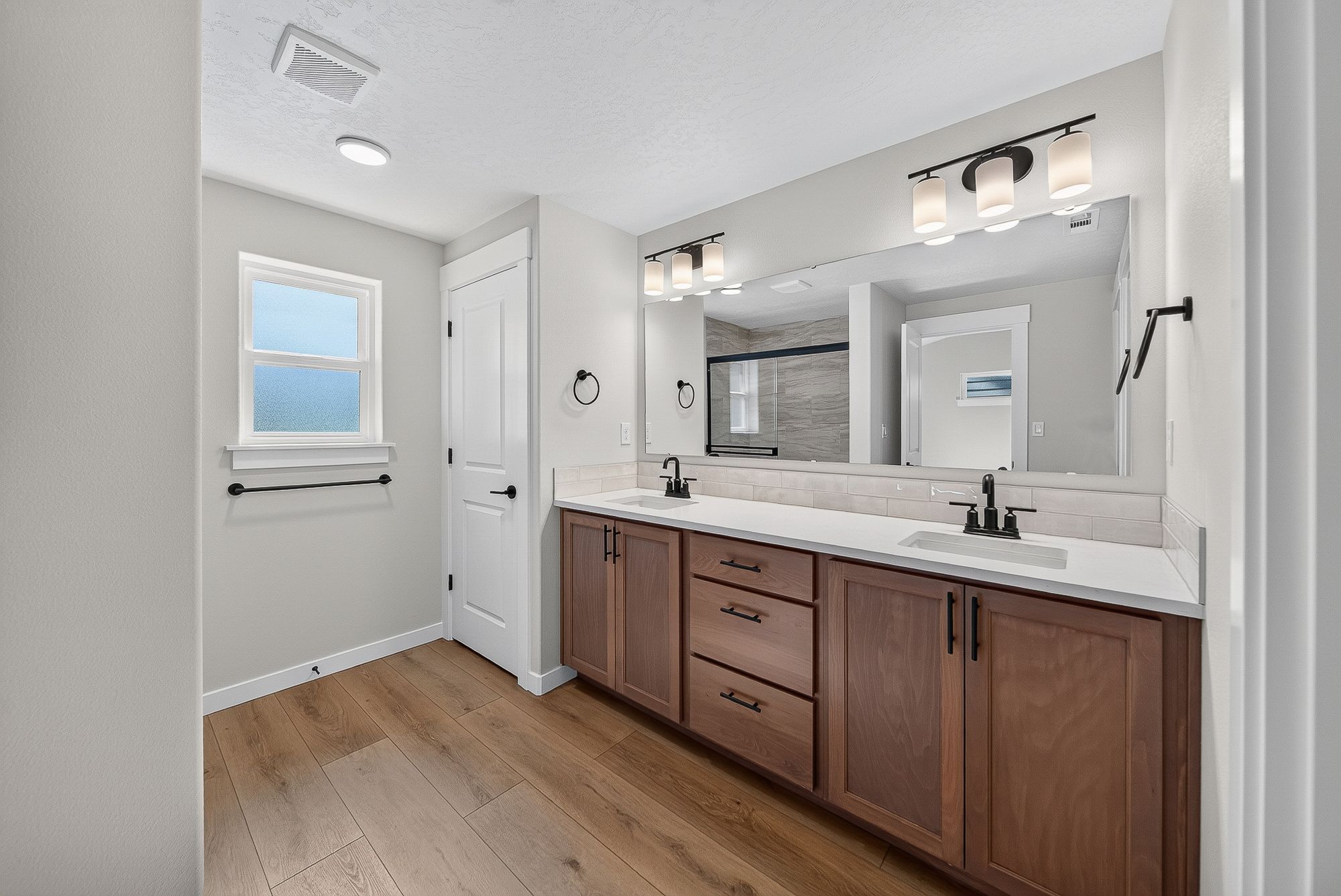 Bathrooms Image