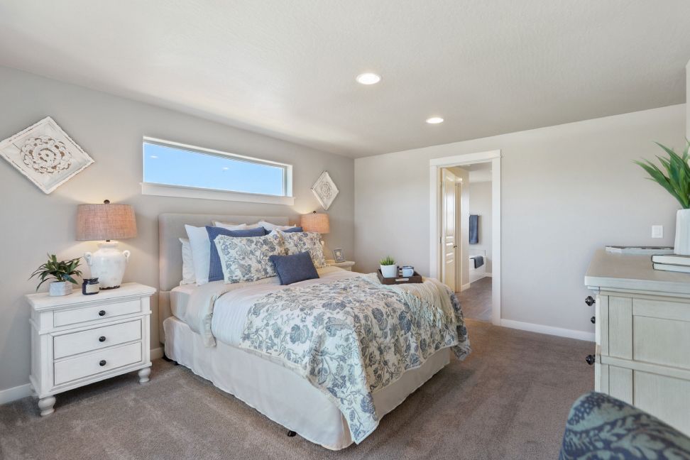 Stoneridge Encore - Main Bedroom 2