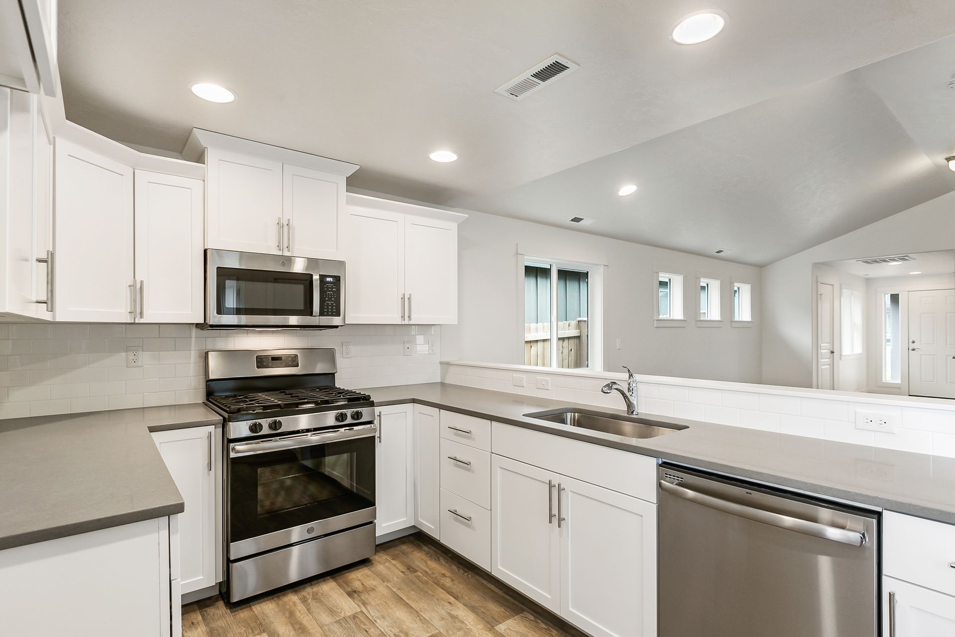 Arlington - Kitchen 3