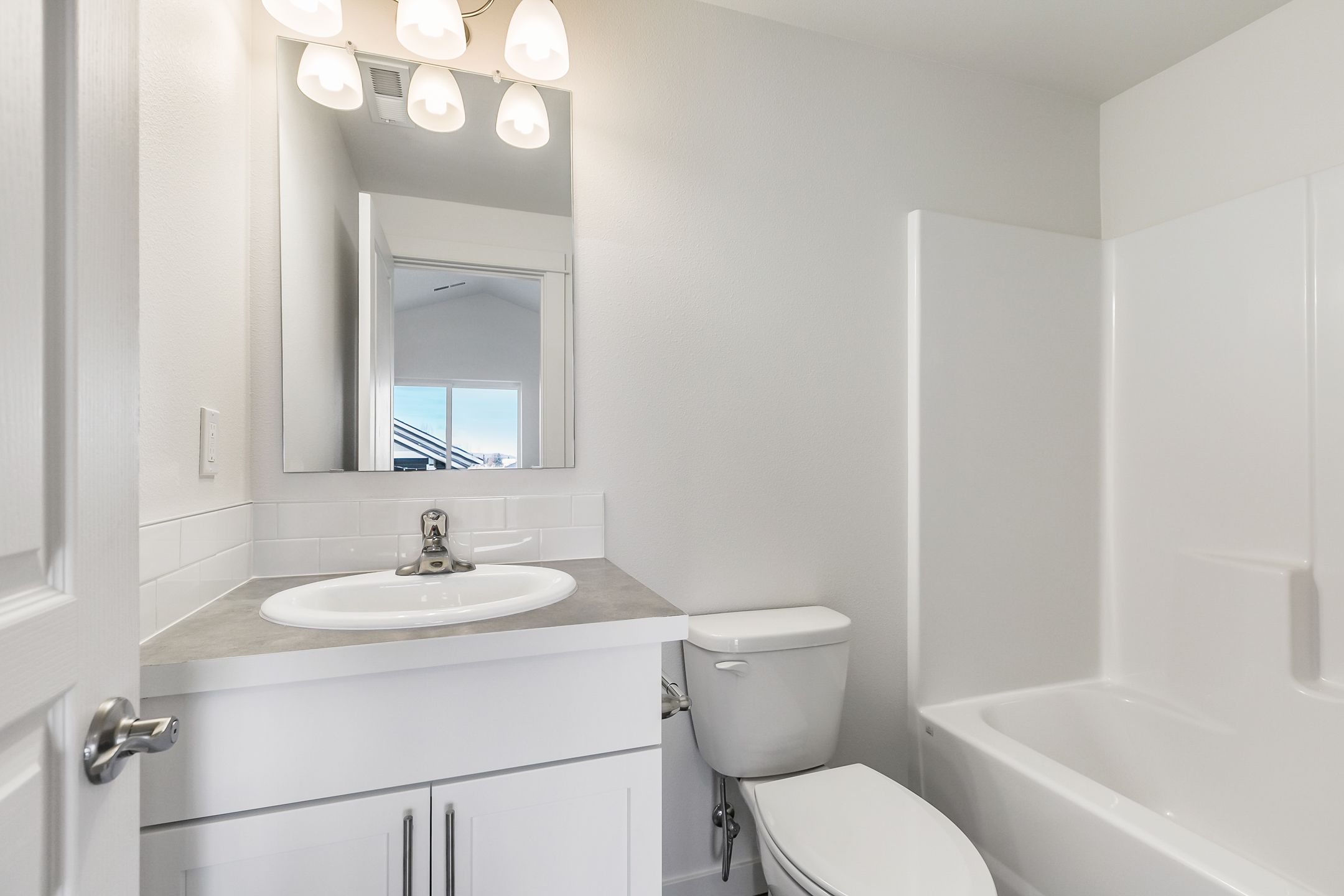 Arlington - Bathroom 2