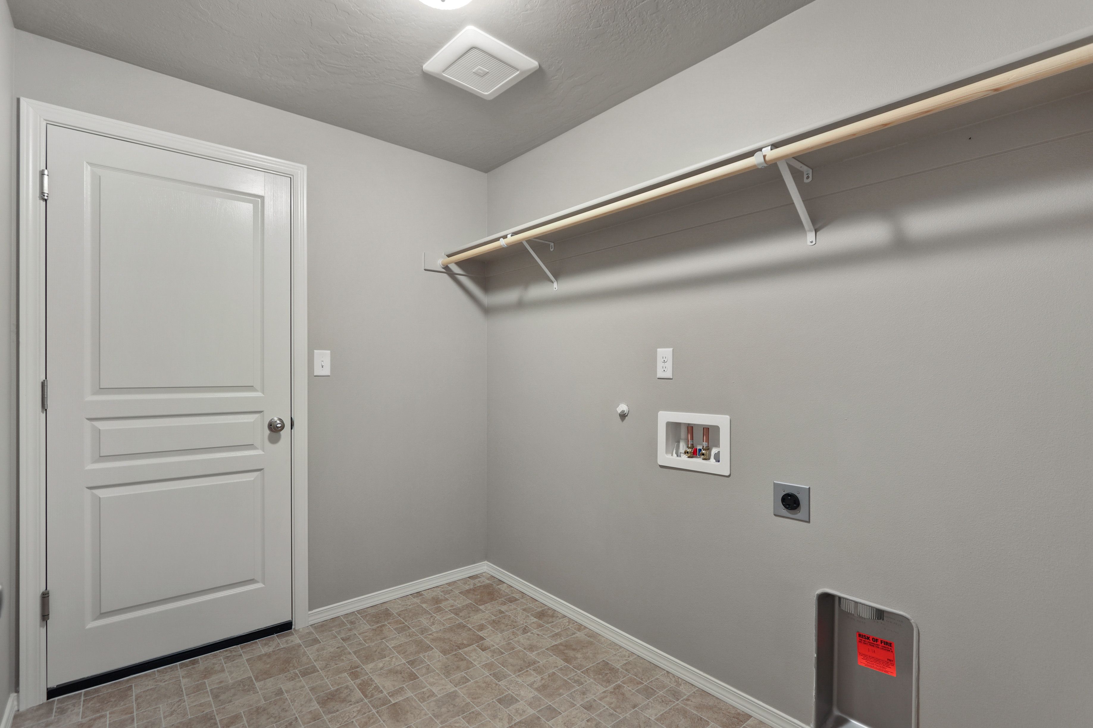 Dover - Laundry Room