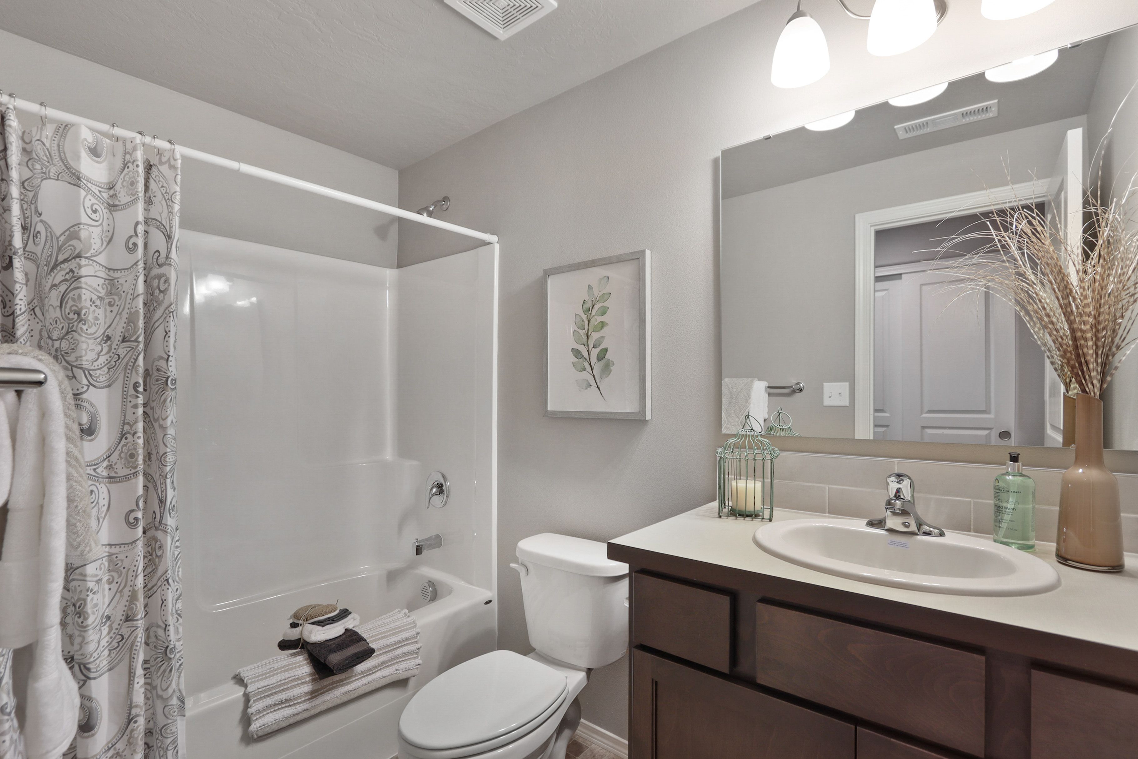 Dover - 2nd Bathroom