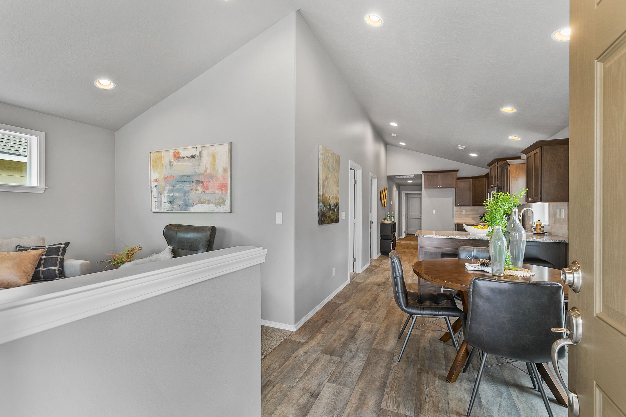 Benton - Entryway - Copy