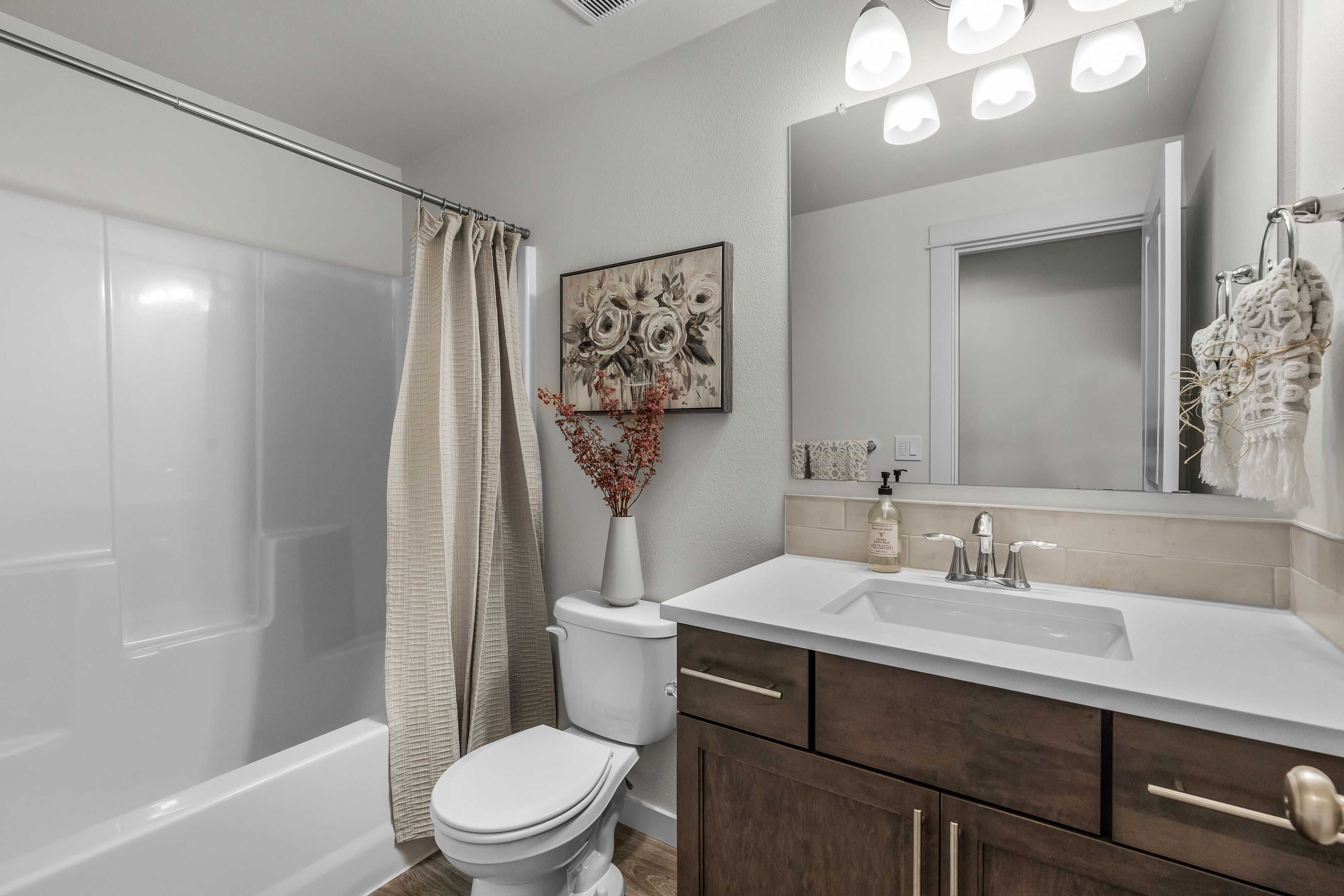 2023_07_24_1502_nw_varnish_pl_rdm-15