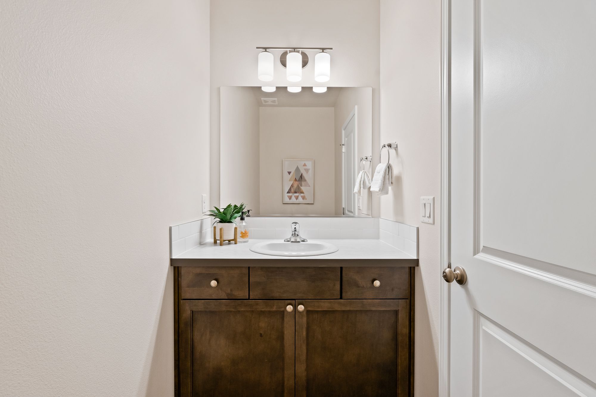 16-2268 W Tieton Ave Spokane, WA99208