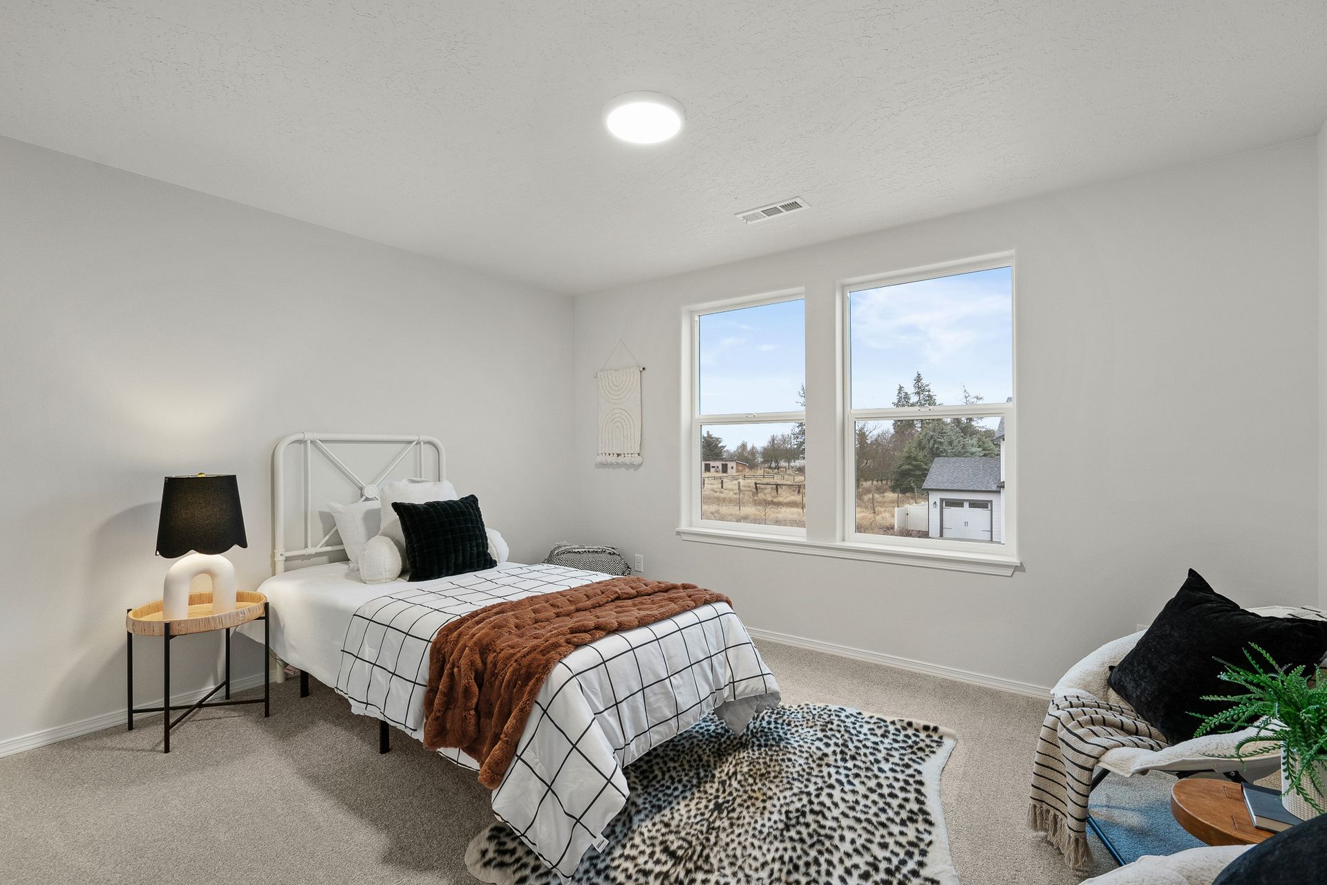 1-2268 W Tieton Ave Spokane, WA 99208 - edit