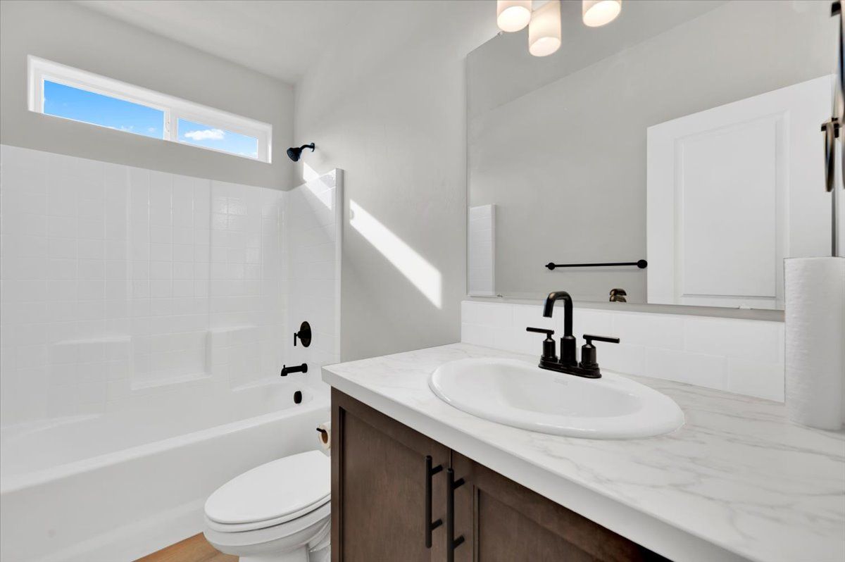 Jamison - Bathroom