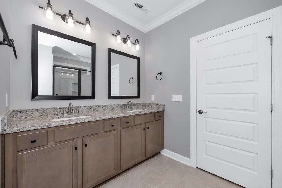 Dunbar - Bathroom