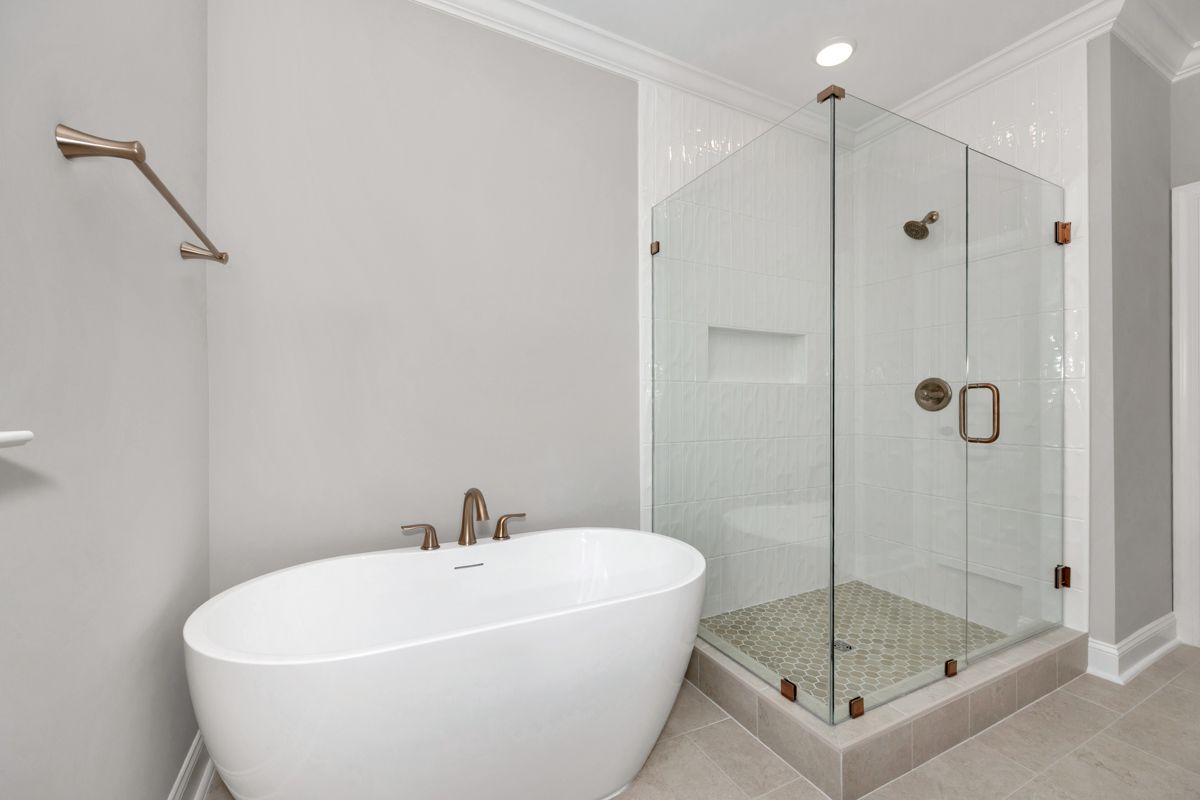 Shelby - Owners Shower