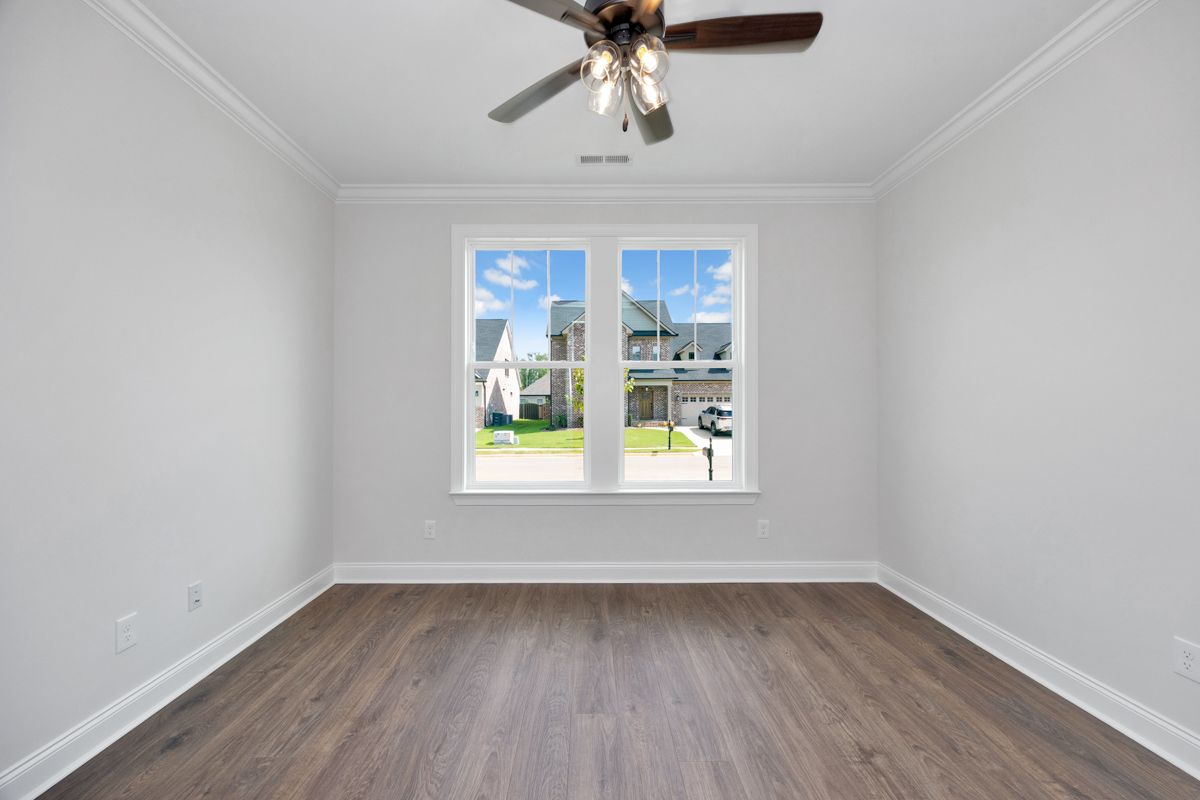 Loudon - Bedroom