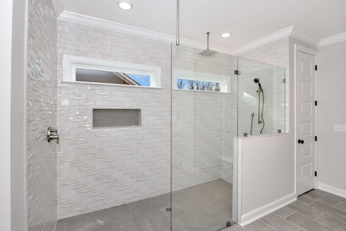 Marshall - Owners Shower