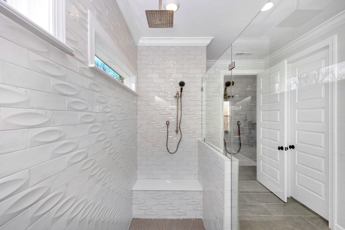 Marshall - Owners Shower