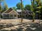 casa en woodhaven preserve por Helen Scott Custom Builders, Inc.