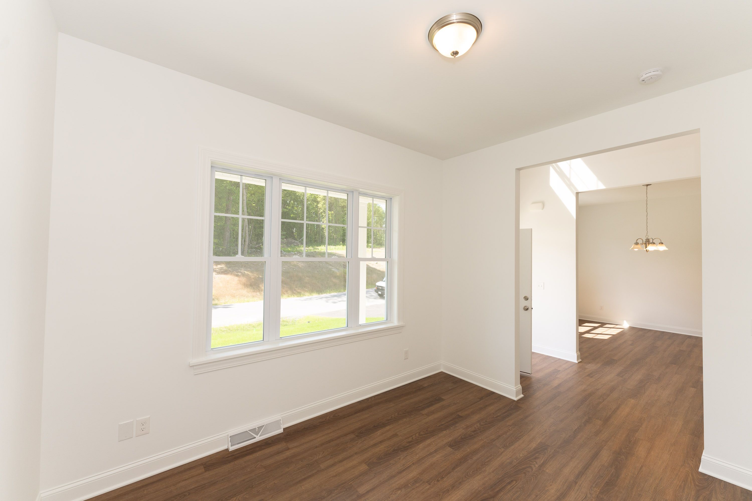 Living room - possible bedroom or office