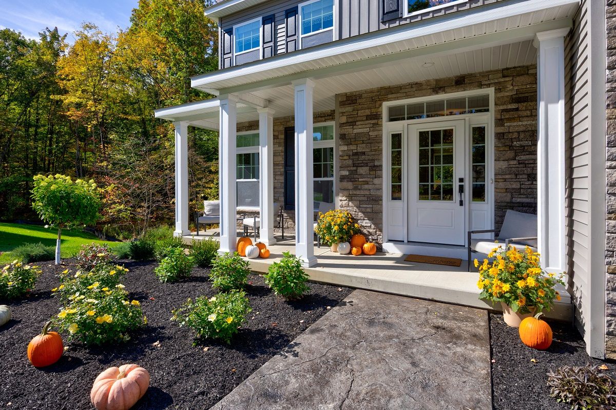 34 Tamarack St (Magnolia)