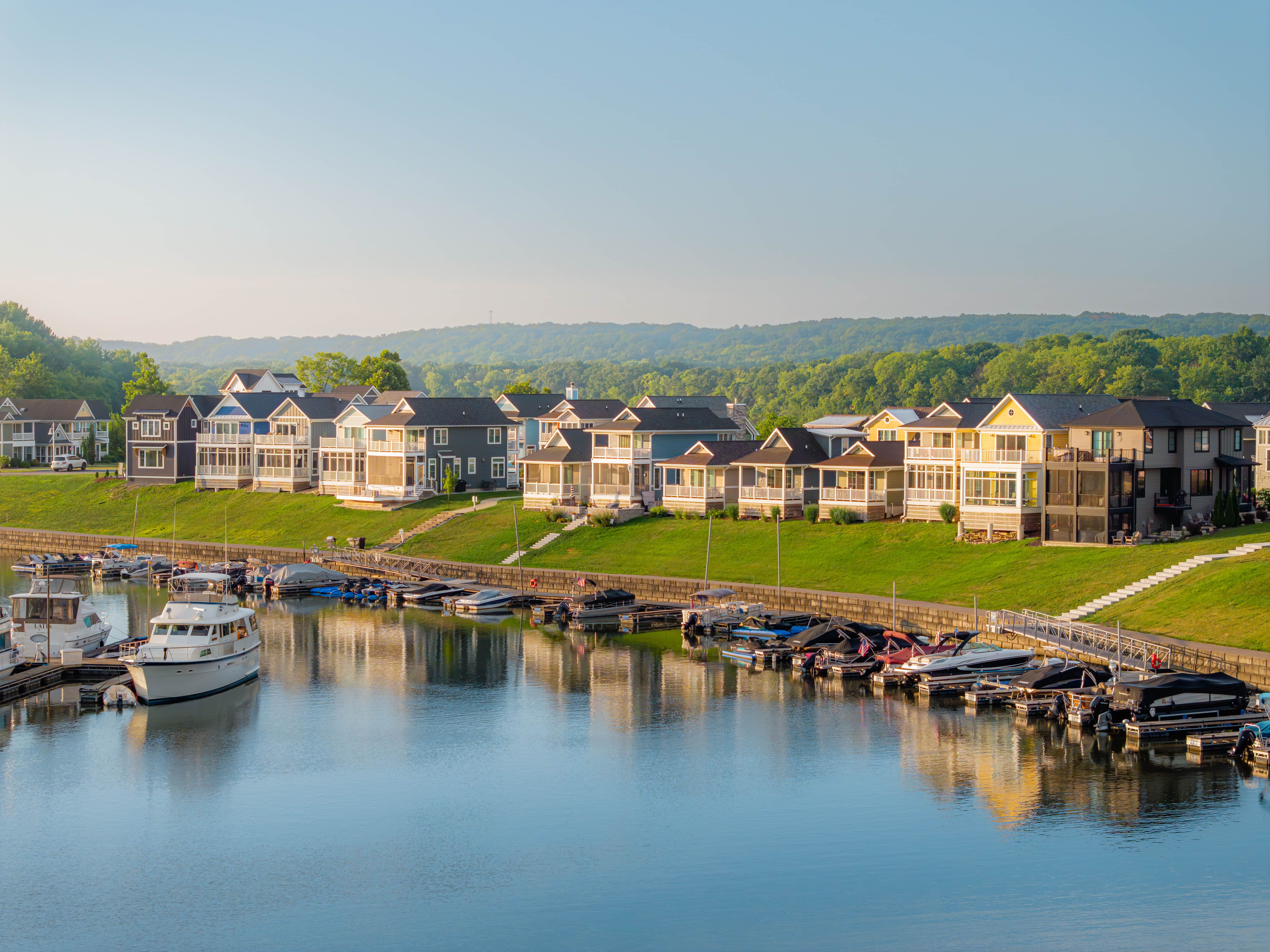 Heritage Harbor has many different types of waterfront homes/homesite available. 