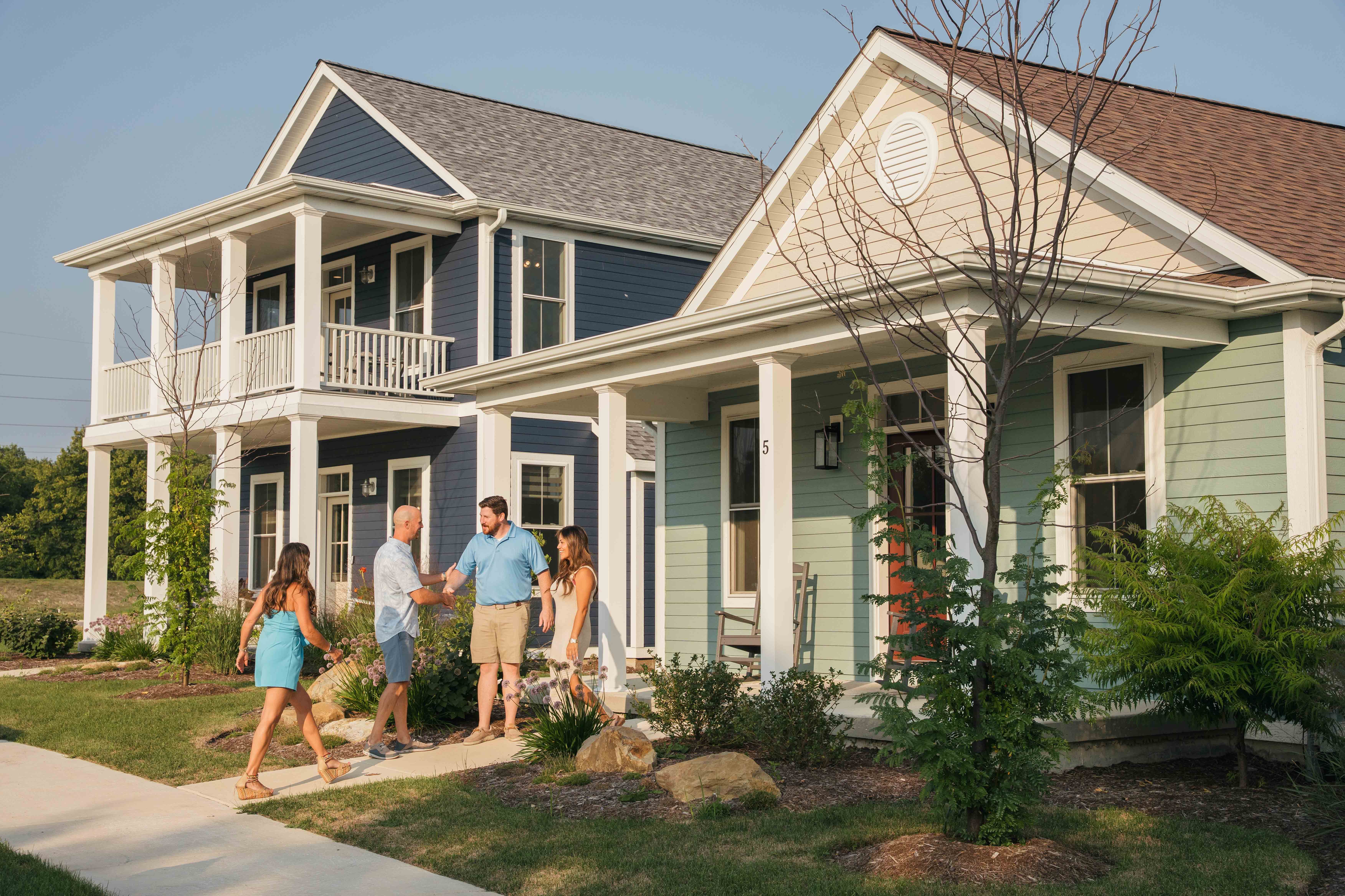 Heritage Harbor is a place where neighbors become friends.