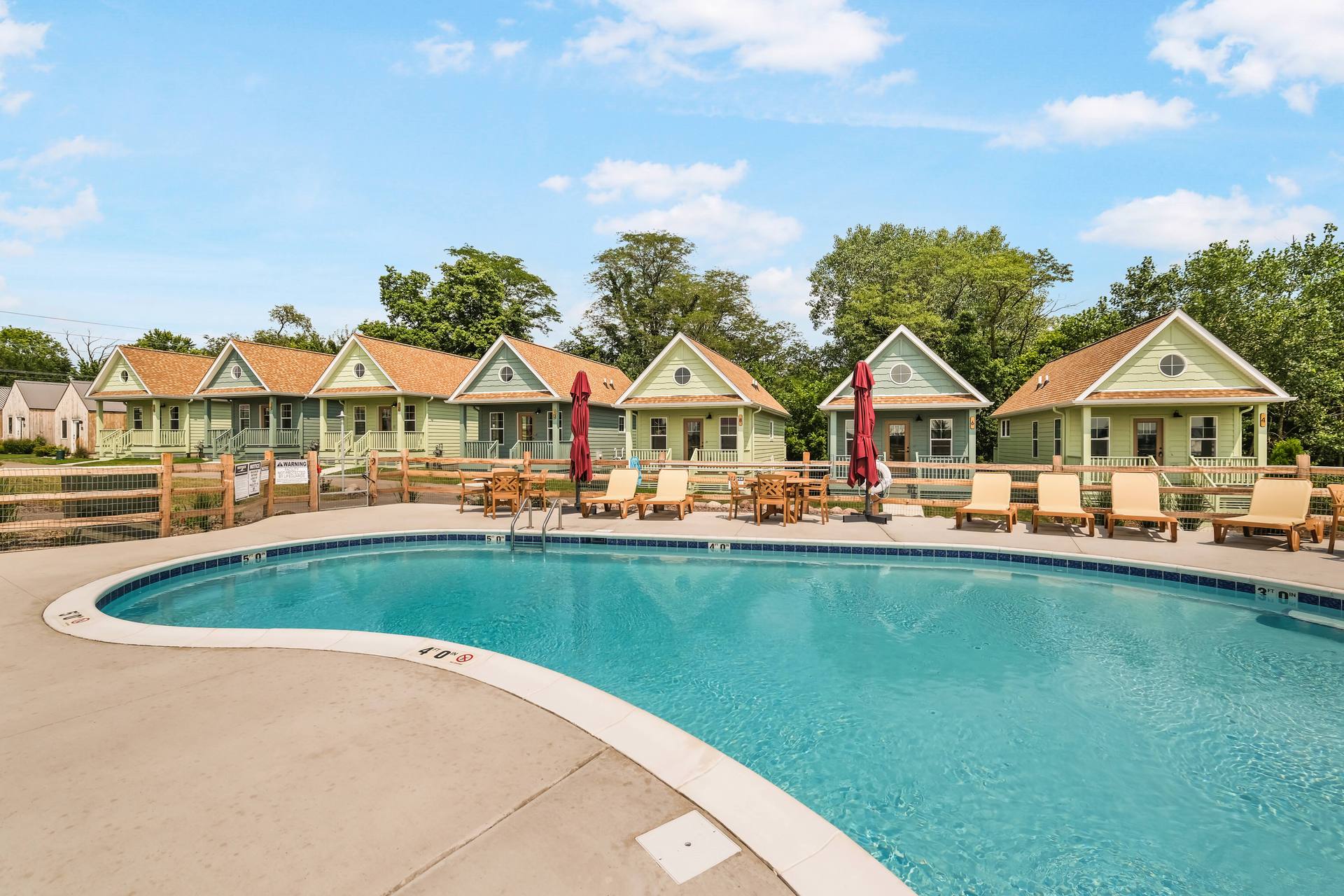 Heritage Harbor has several outdoor pools onsite.
