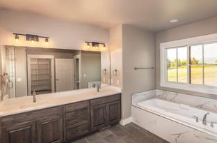 High Calliber Homes, LLC por High Calliber Homes, LLC en Helena Montana