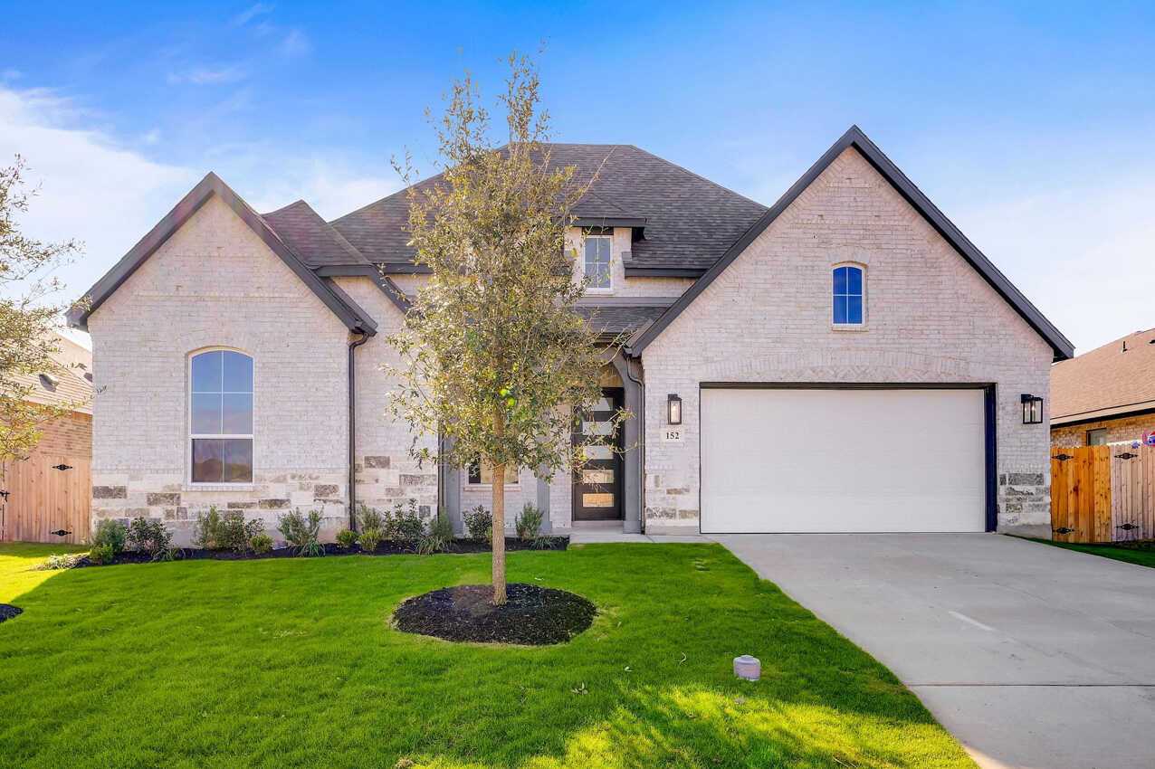 Plan Fleetwood - Alsatian Oaks: 60ft. lots: Castroville, Texas - Highland Homes