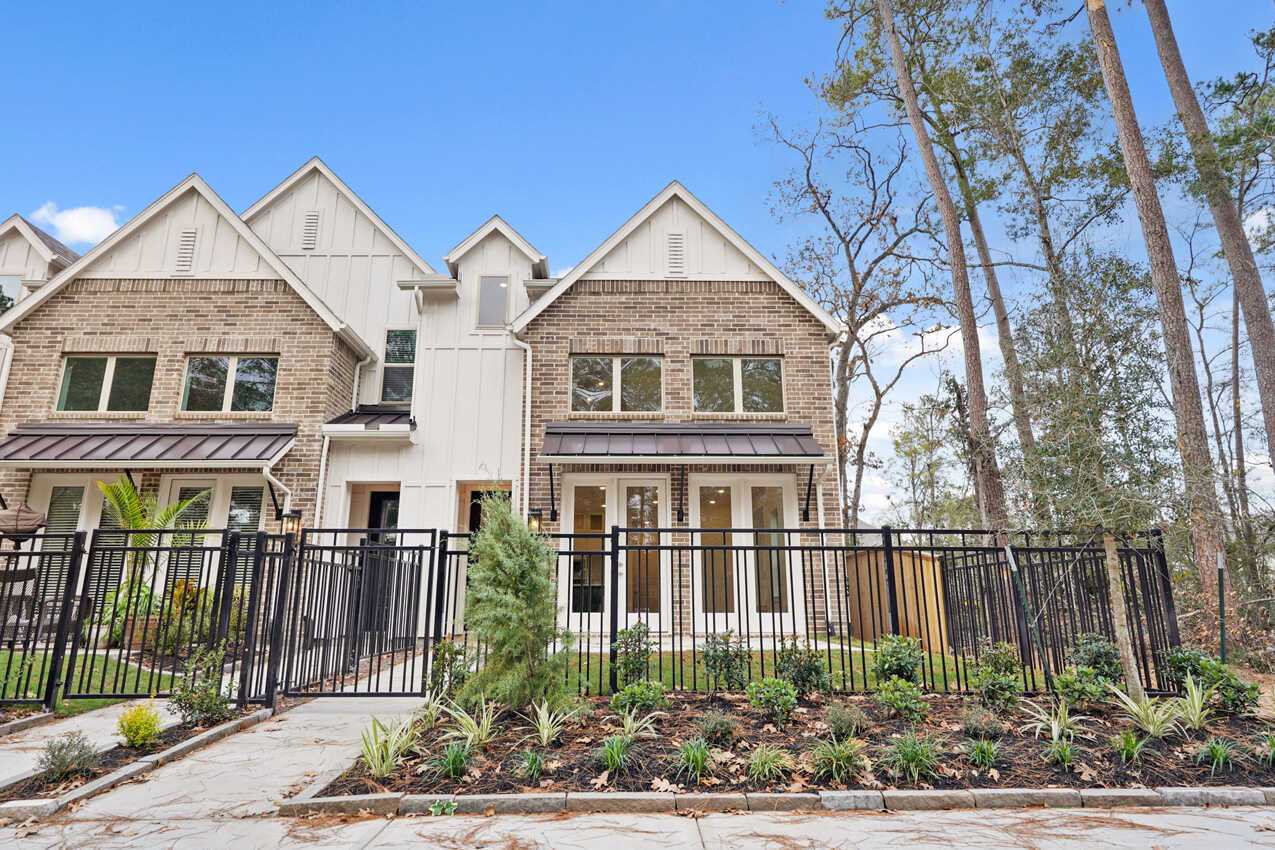 Plan Casey - Woodforest Townhomes: Townhomes:  The Patios: Montgomery, Texas - Highland Homes